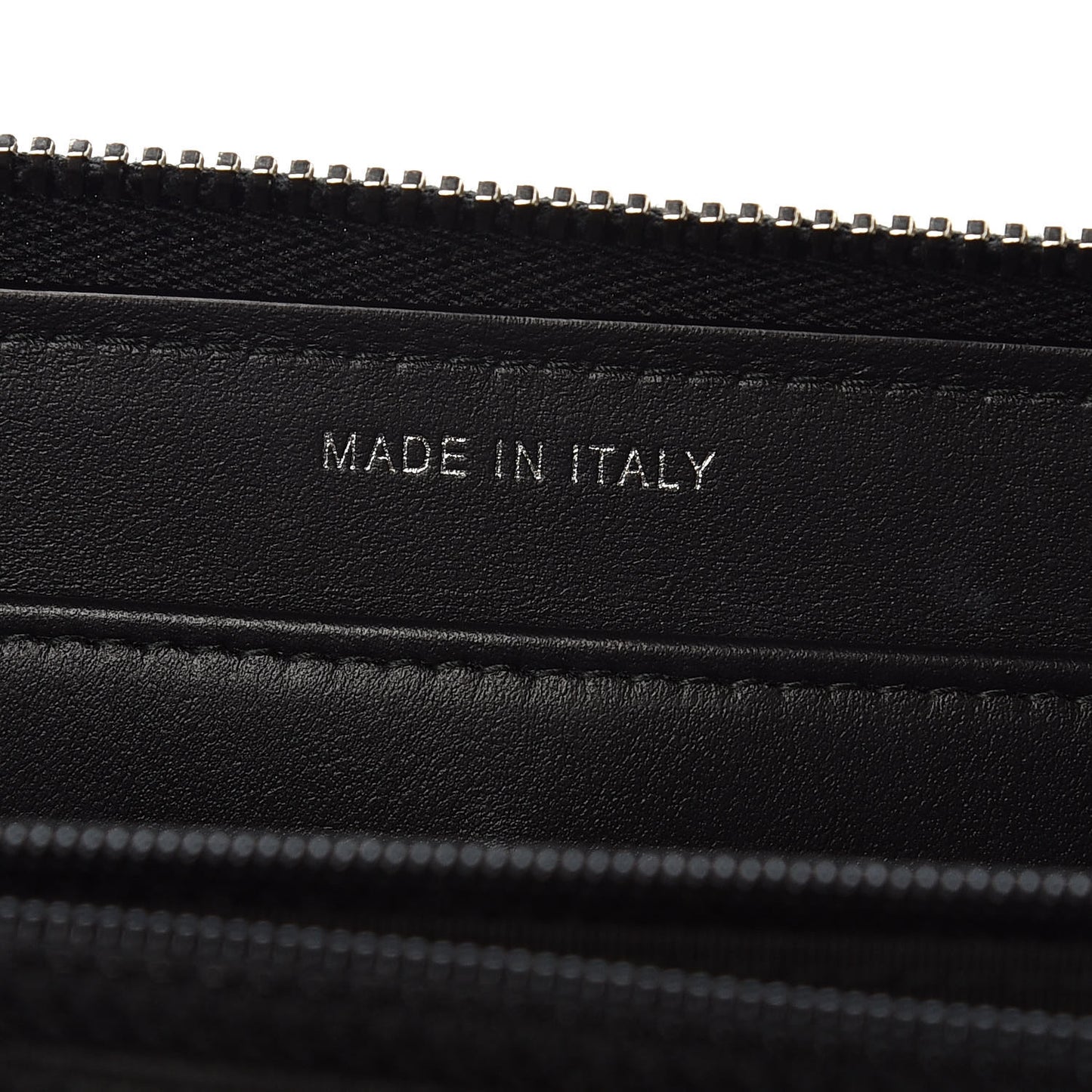 Caviar Quilted Diamond CC Gusset Zip Around Wallet Black