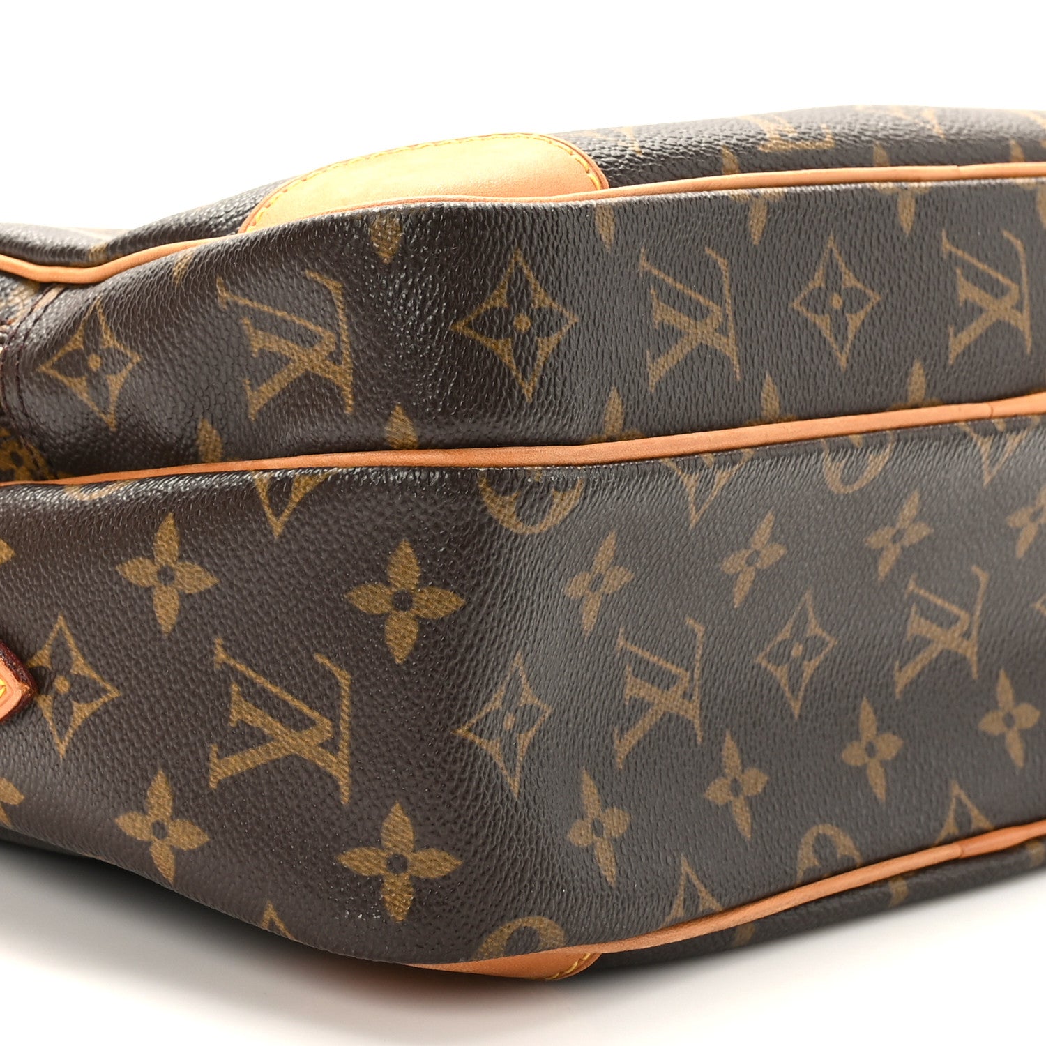 Louis Vuitton Monogram Nil 28 8 of 9