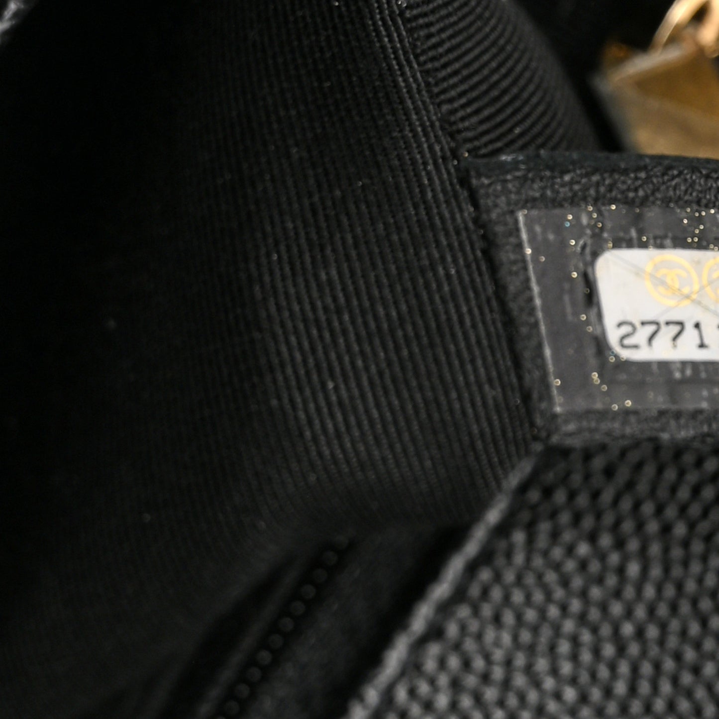 Caviar Quilted New Medium Boy Flap Black