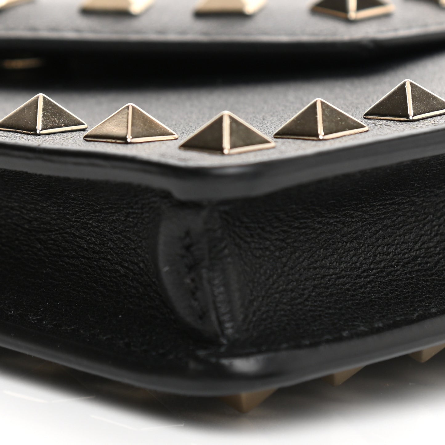 Calfskin Rockstud Phone Case With Chain Black