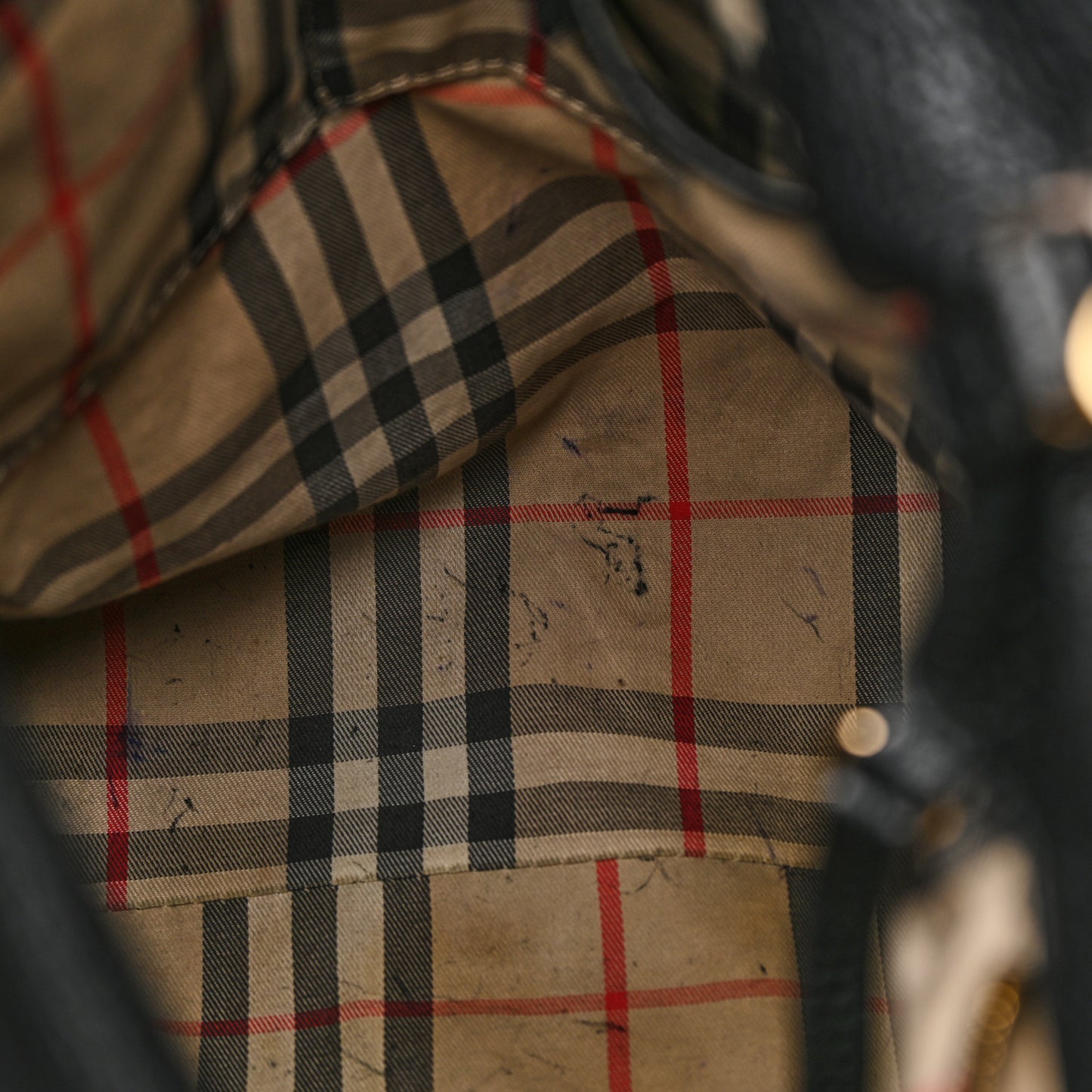 London Grainy Calfskin Medium Cale Hobo Black