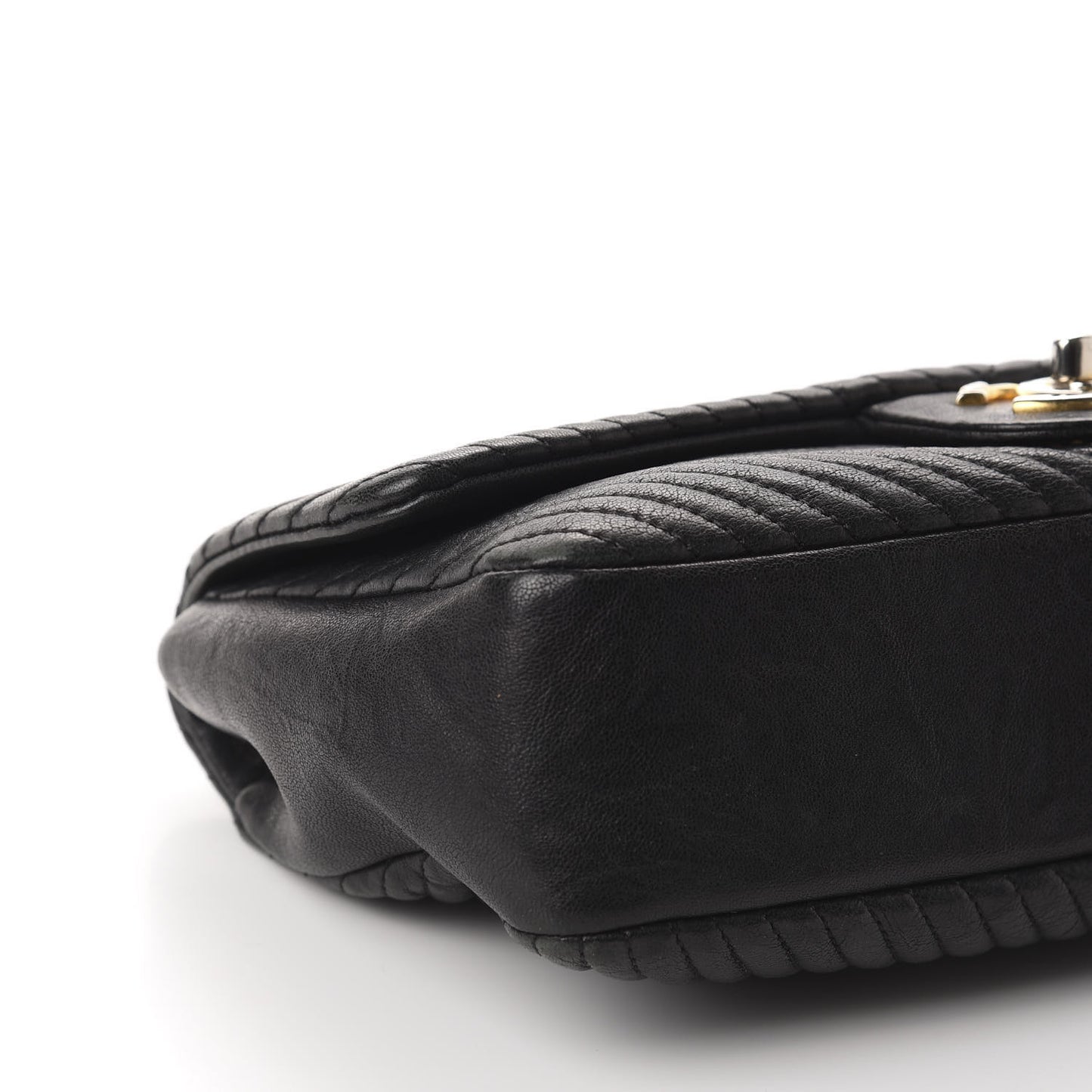 Calfskin Chevron Quilted Medium Surpique Flap Black