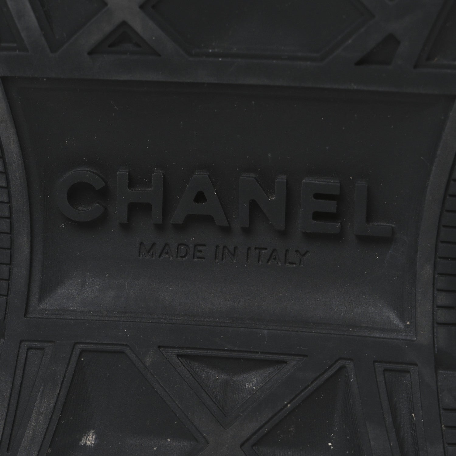 Chanel Velvet Calfskin Mixed Fibers CC Sneakers 37.5 Black 8 of 11