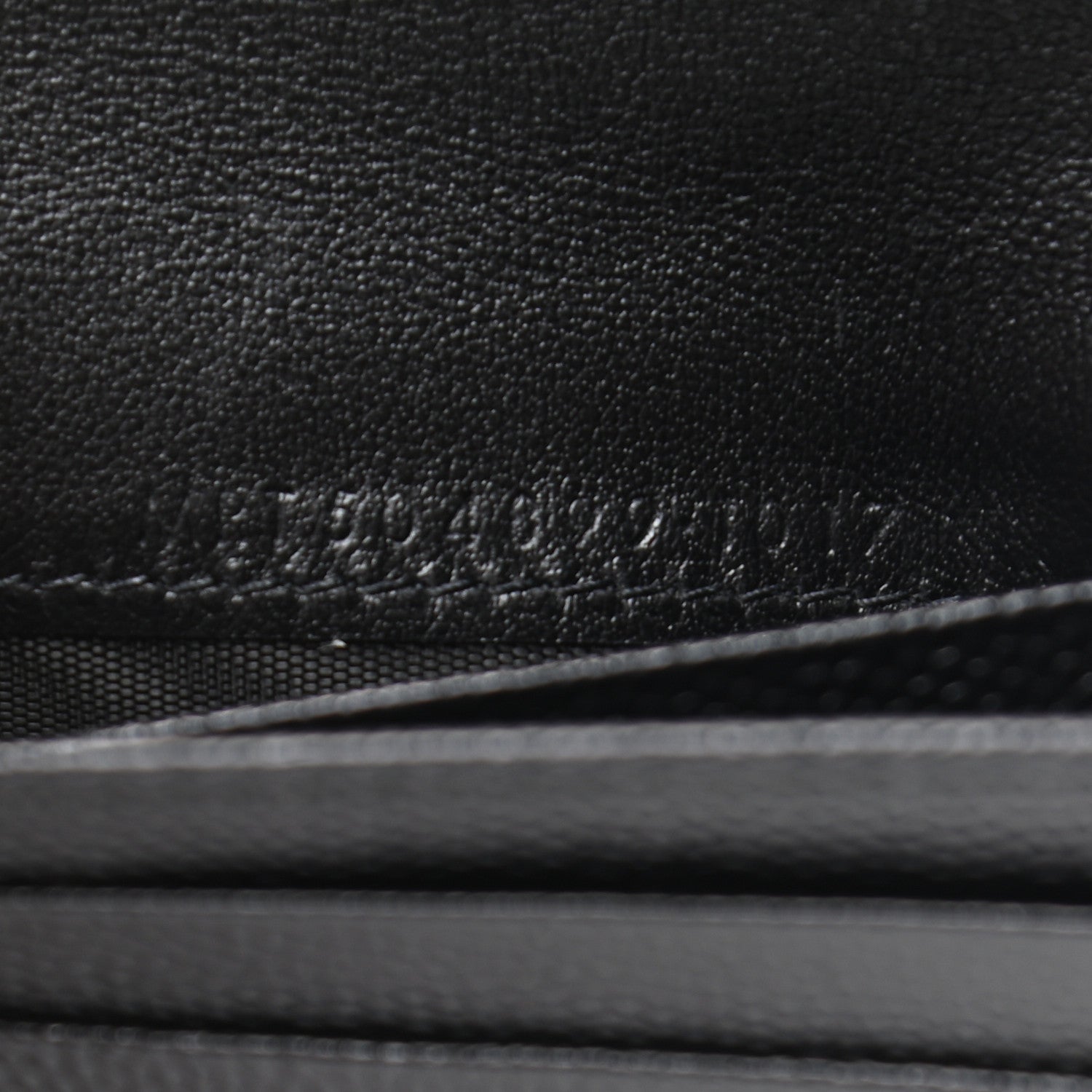 Saint Laurent Grain De Poudre Matelasse Chevron Monogram Card Case Black 8 of 8
