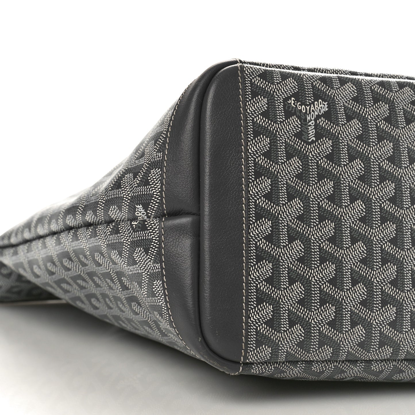 Goyardine Artois MM Grey