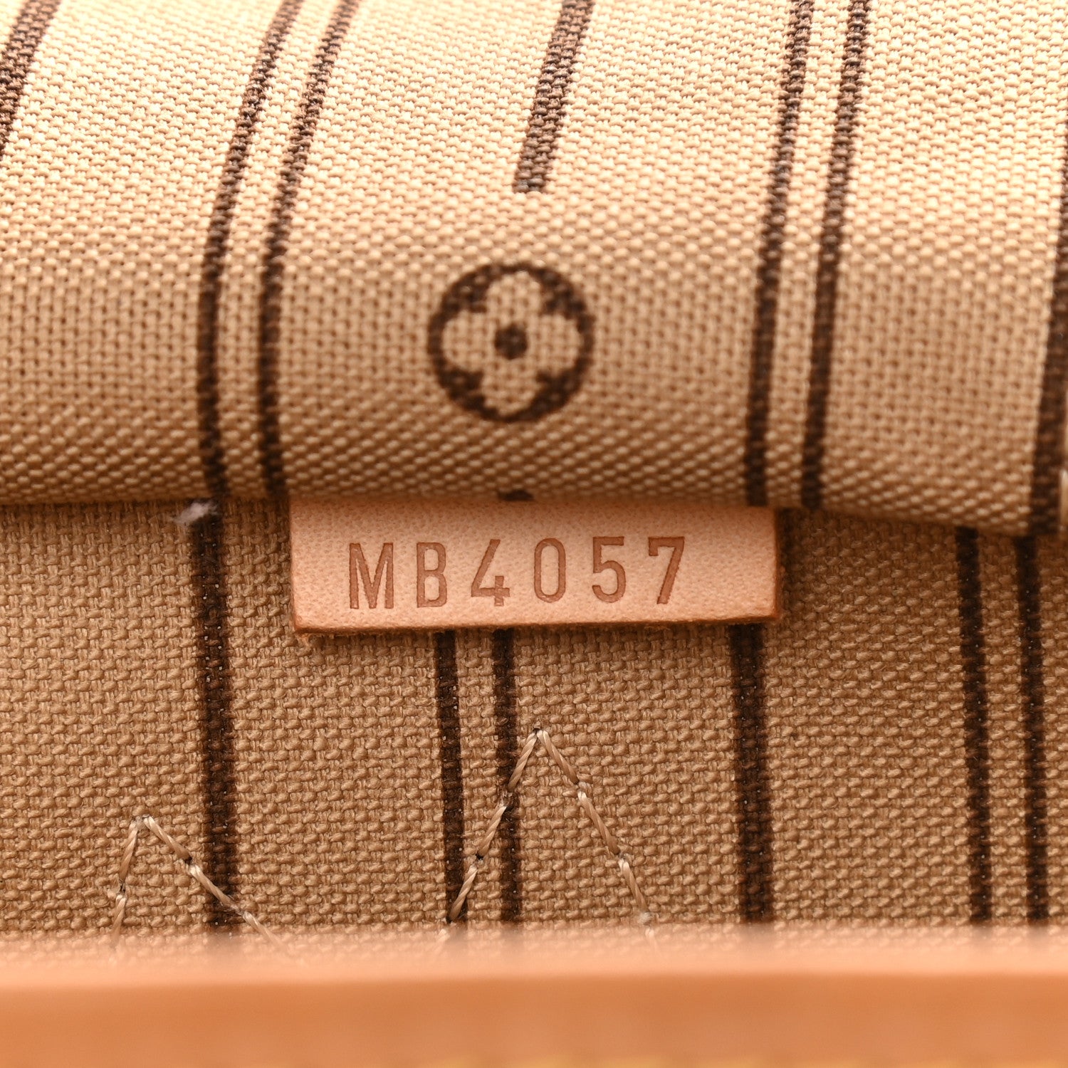 Louis Vuitton Monogram Neverfull PM 10 of 10