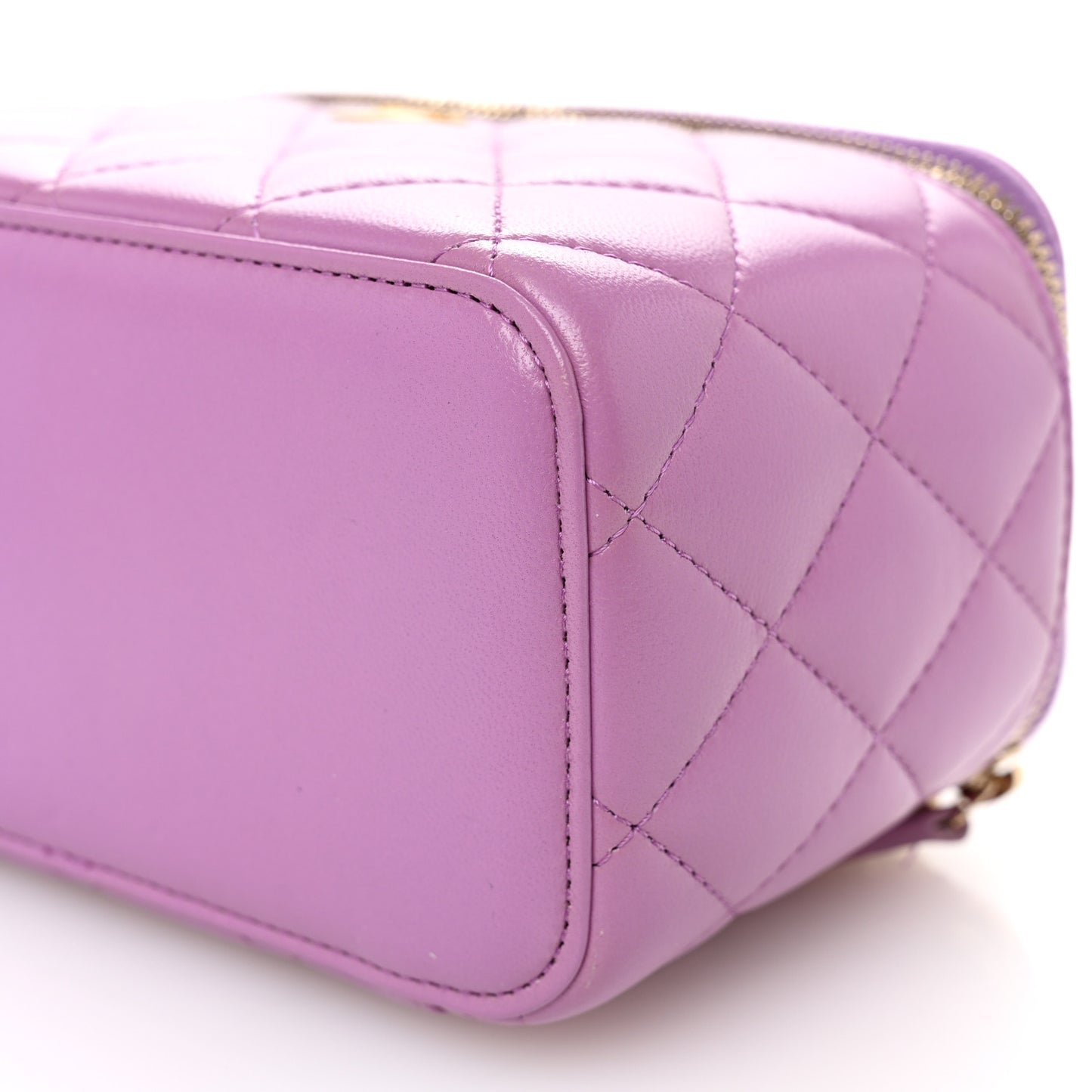 Lambskin Quilted Pearl Crush Small Vanity Case With Chain Purple