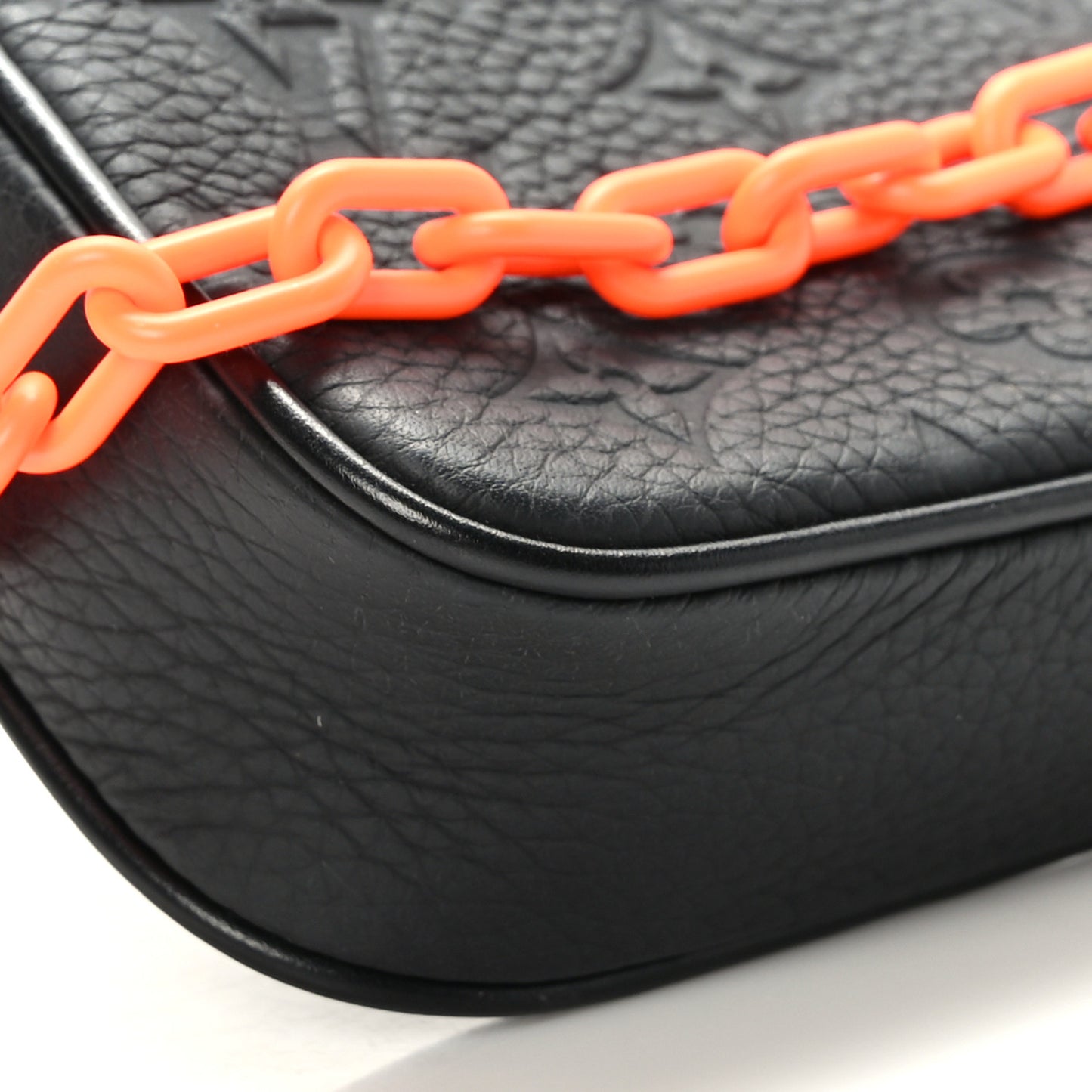 Taurillon Monogram Uniformes Solar Ray Soft Pochette Volga Belt Bag Black