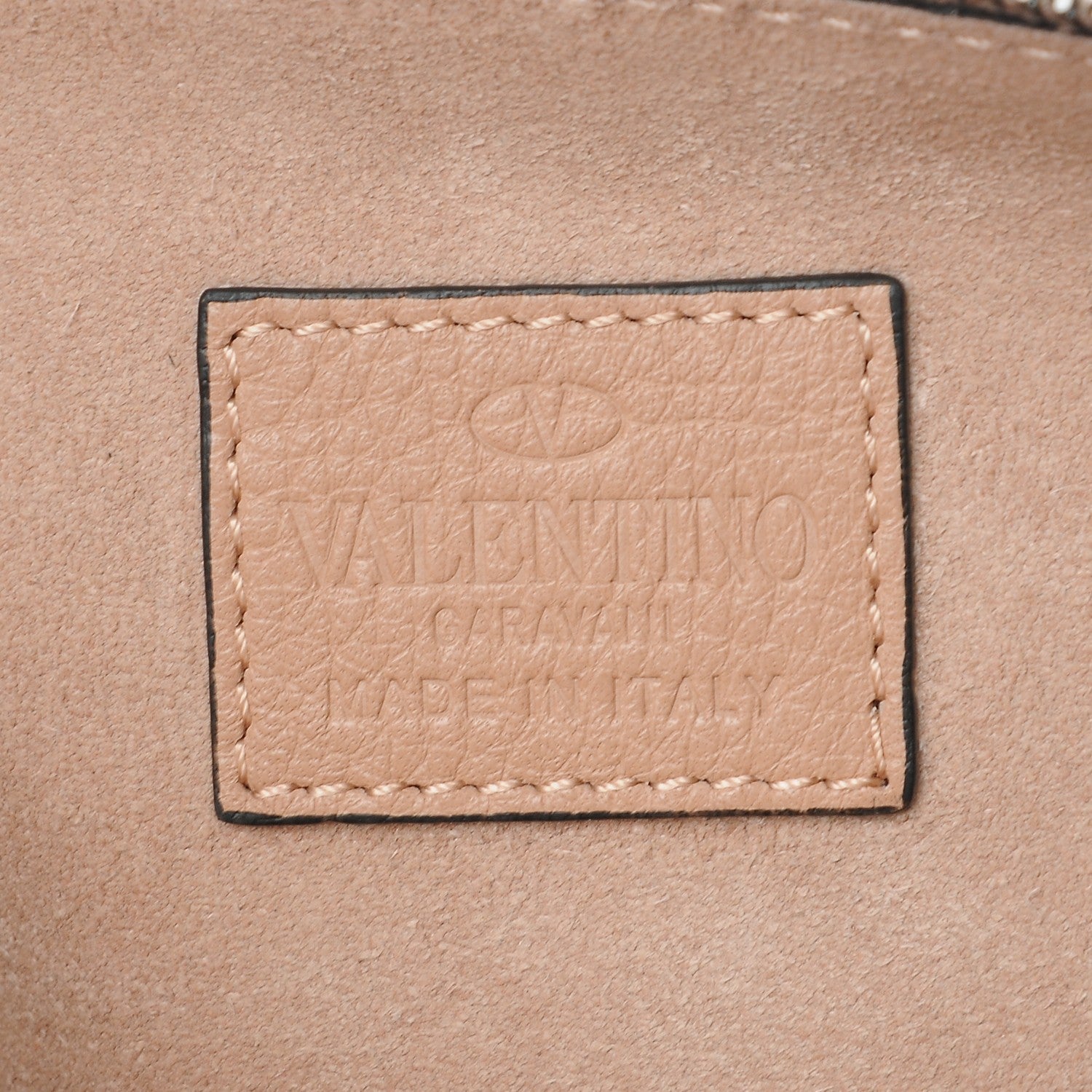 Valentino Garavani Pebbled Calfskin Large Rockstud Zip Pouch Soft Noisette 6 of 7