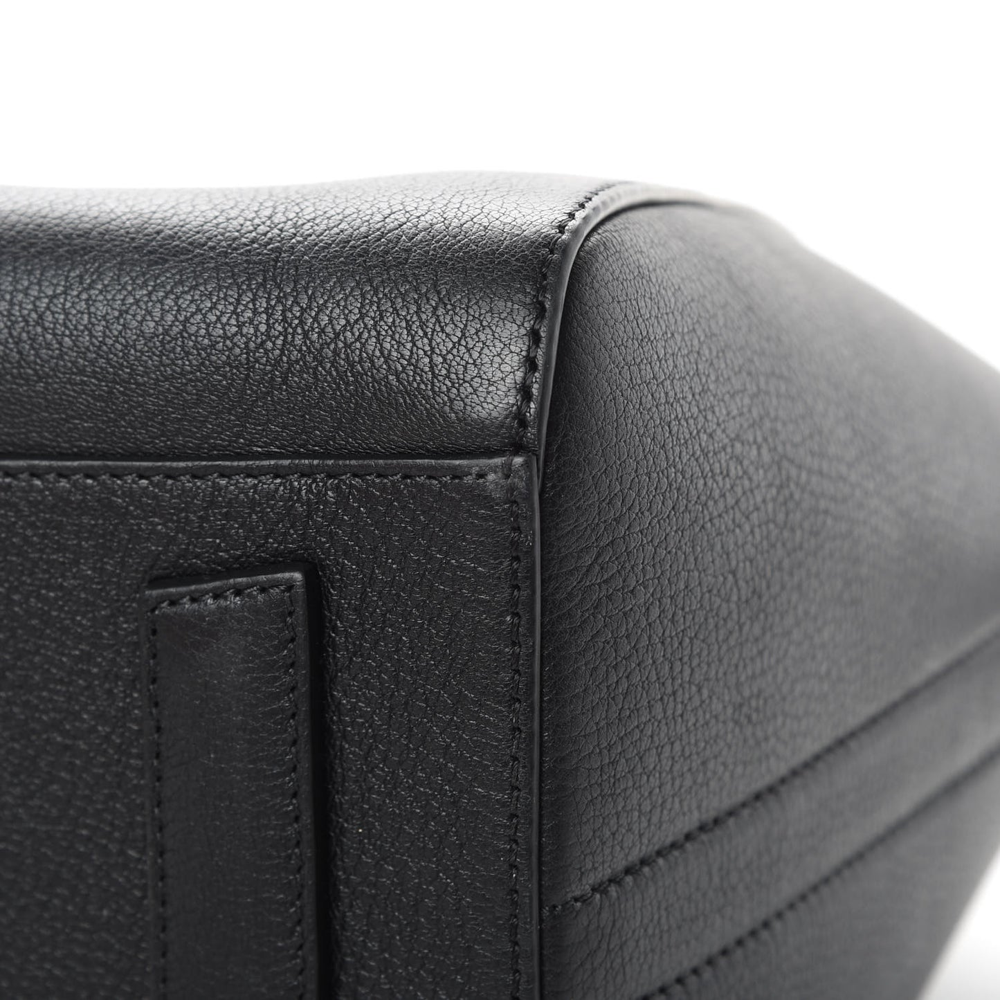 Sugar Goatskin Medium Antigona Black