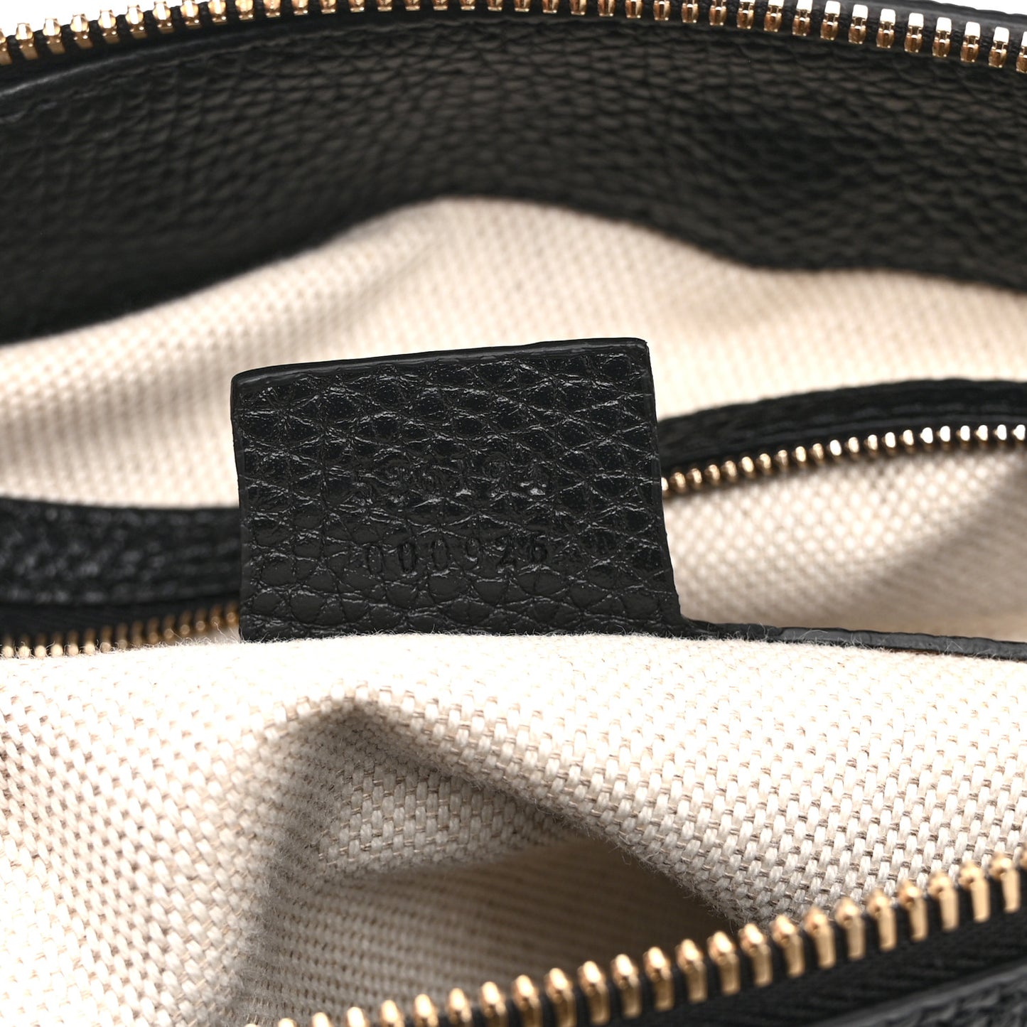 Pebbled Calfskin Large Soho Hobo Black