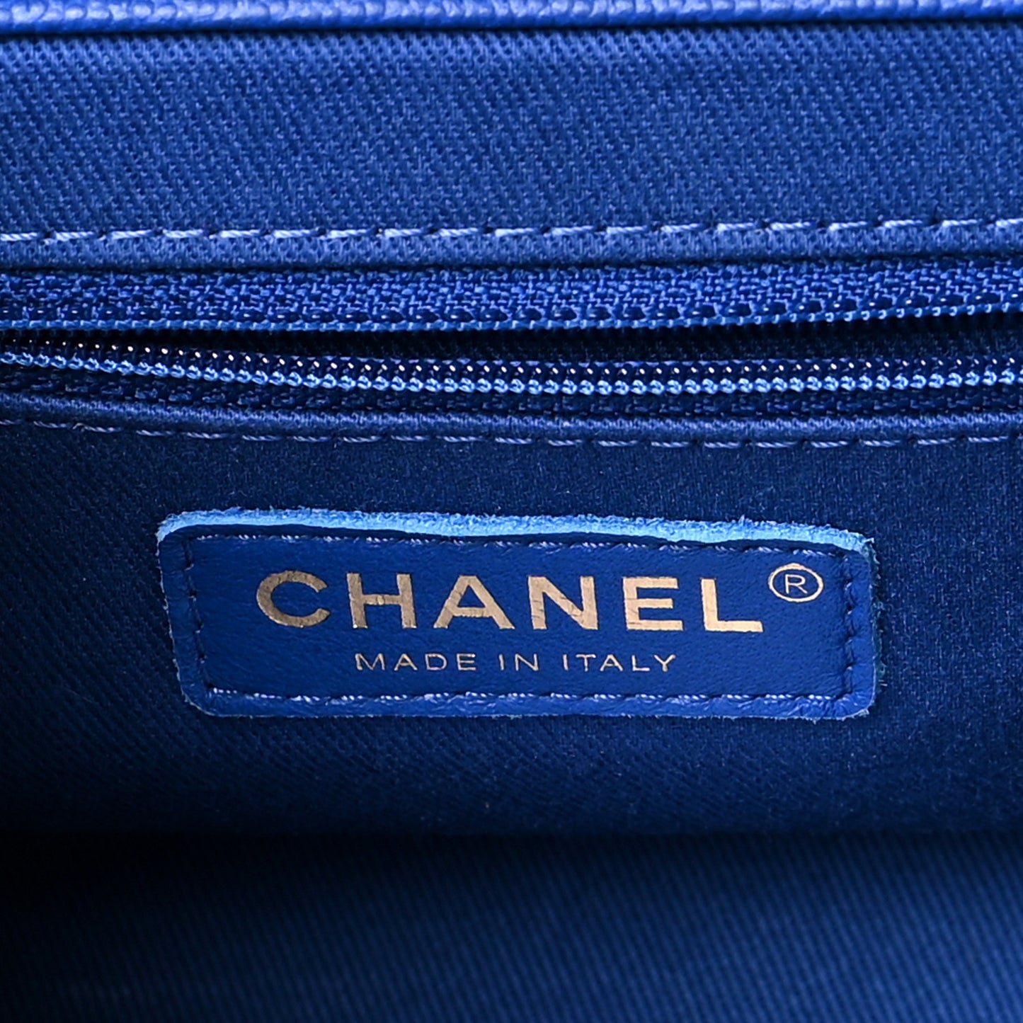 Caviar Quilted Small Business Affinity Flap Dark Blue