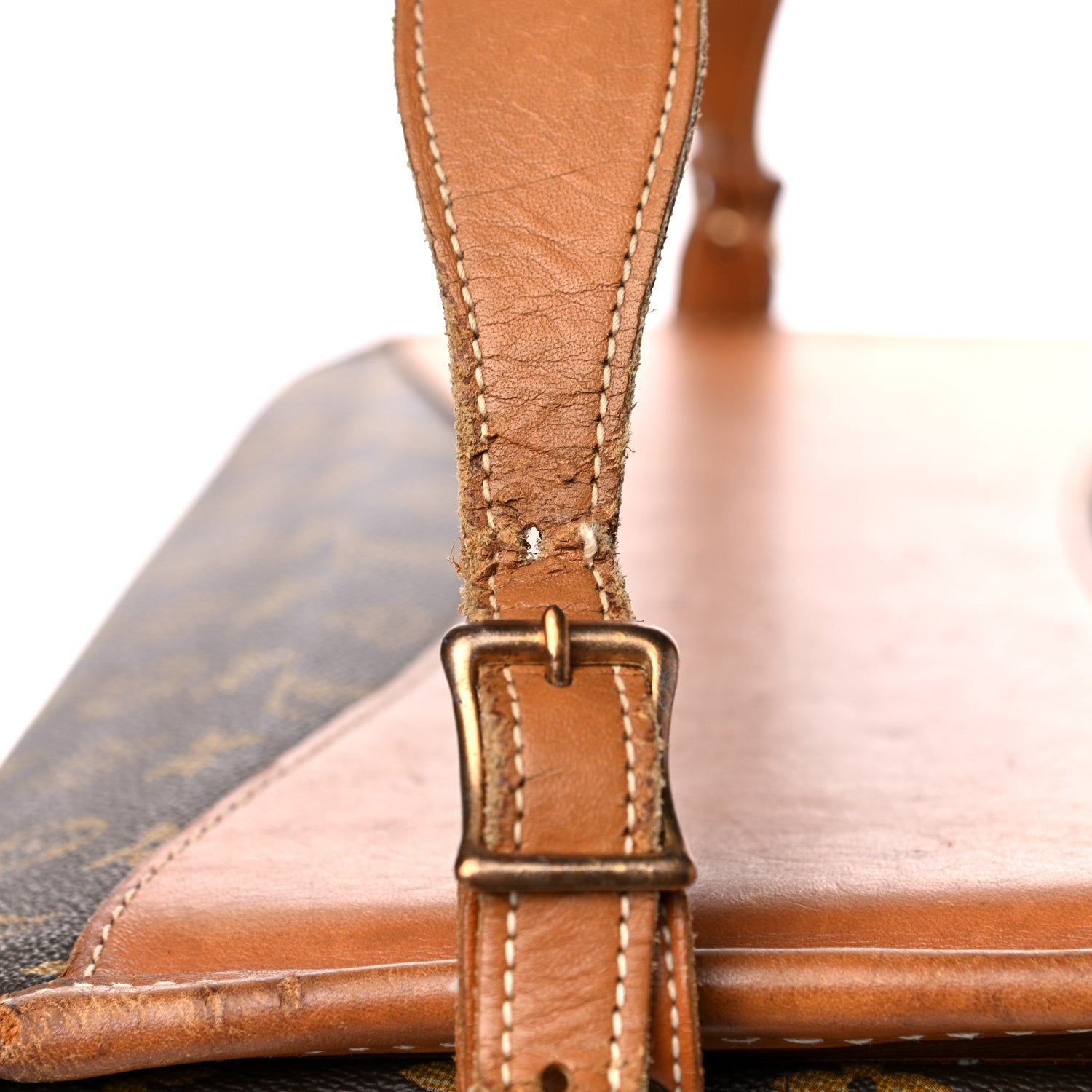 Louis Vuitton Monogram French Company Beauty Train Case 26 of 46