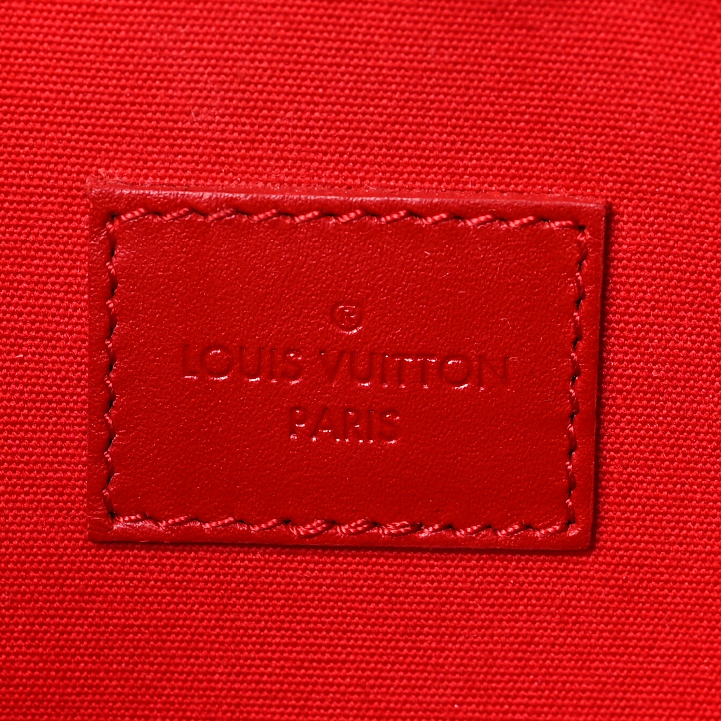Vernis Felicie Pochette Chain Wallet Cherry