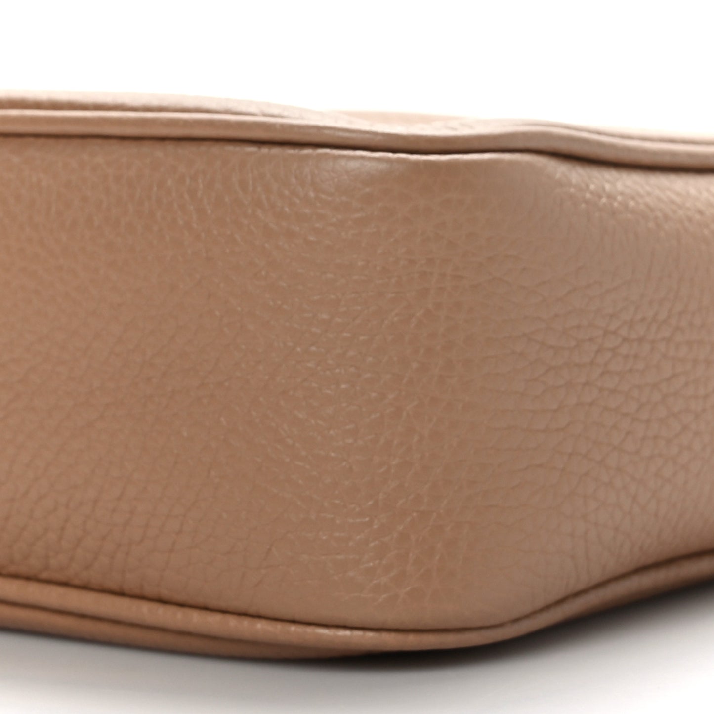 Pebbled Calfskin Small Soho Disco Bag Camelia
