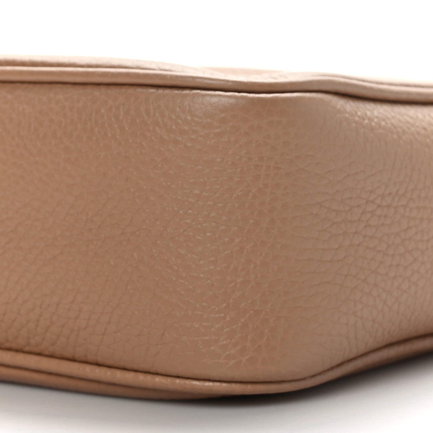 Gucci Pebbled Calfskin Small Soho Disco Bag Camelia 9 of 9