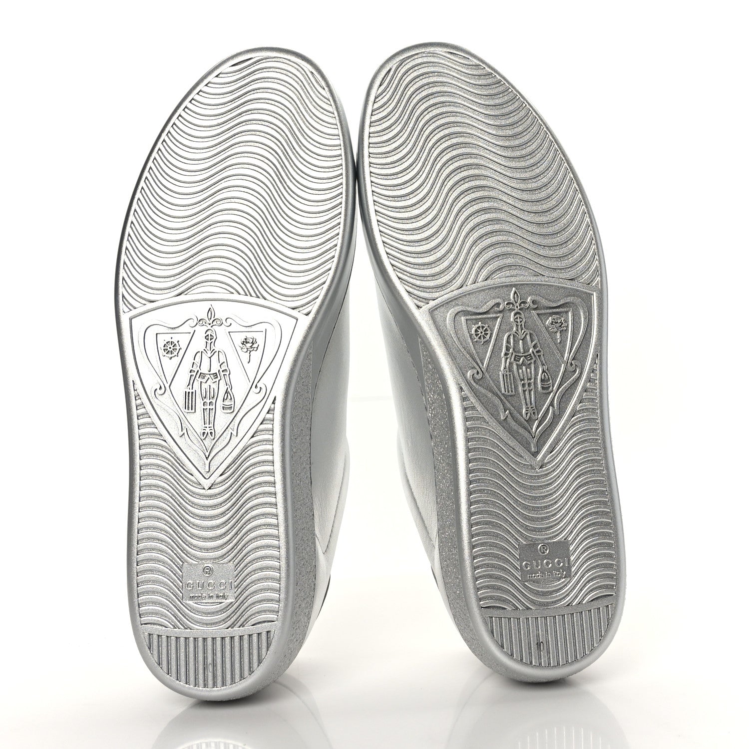 Gucci Metallic Nappa Interlocking G Perforated Mens Ace Sneakers 10 Argento 6 of 8