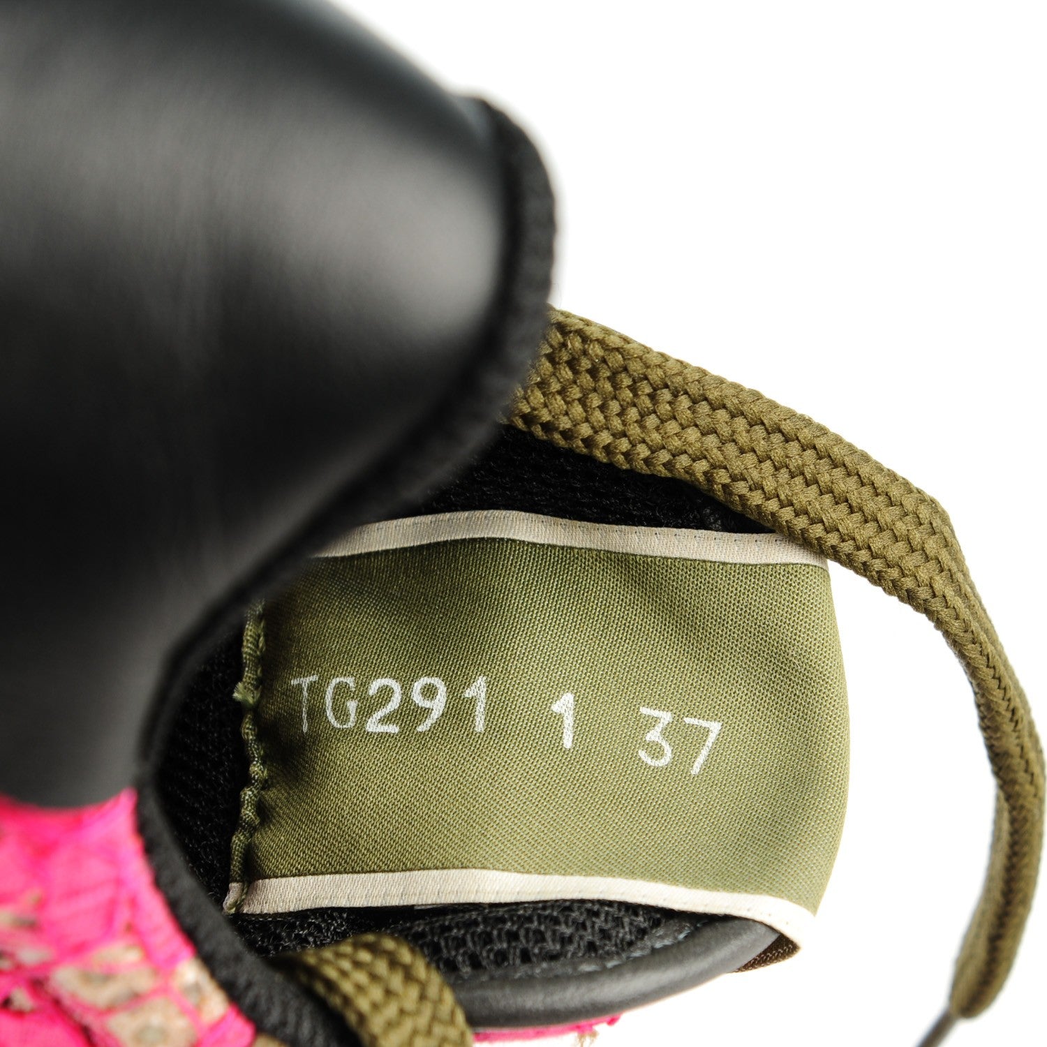 Valentino Garavani Macrame Lace Suede Womens Rockrunner Sneakers 37 Fuchsia Yellow 8 of 8