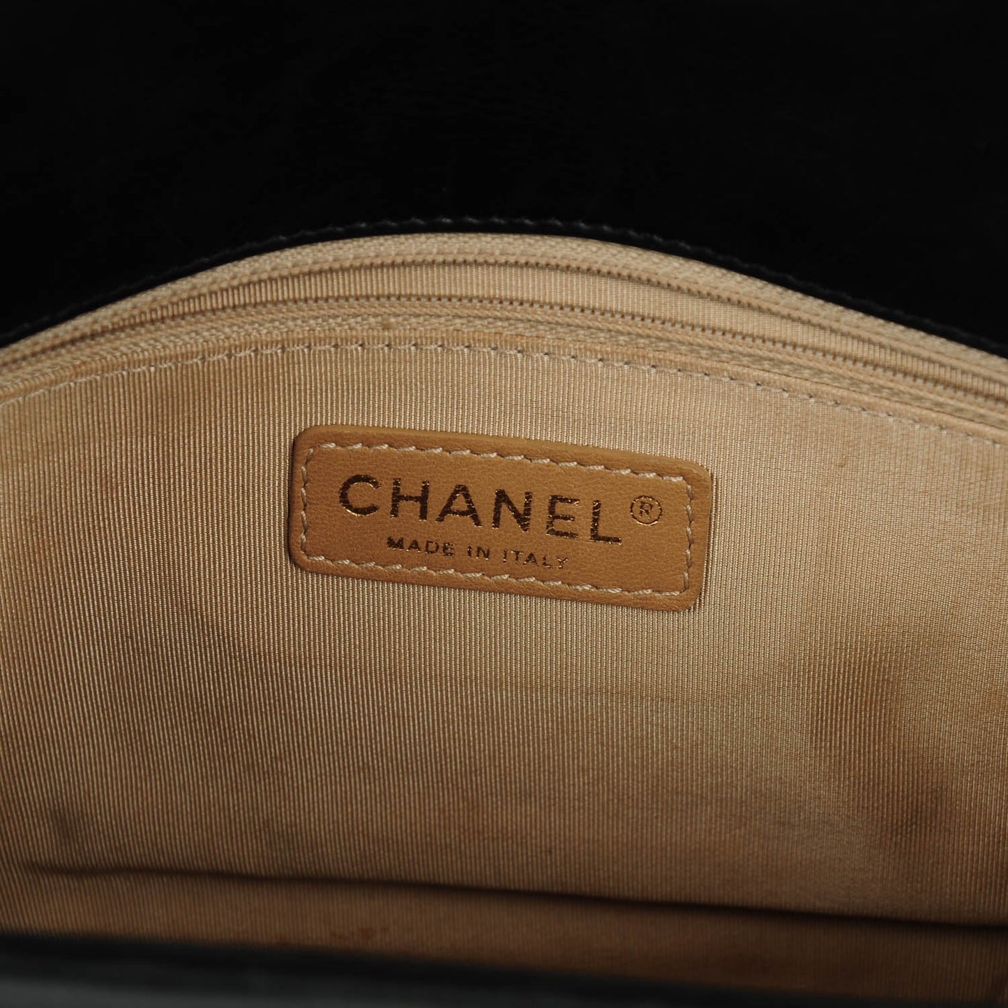 Calfskin Quilted Retro Chain Flap Black