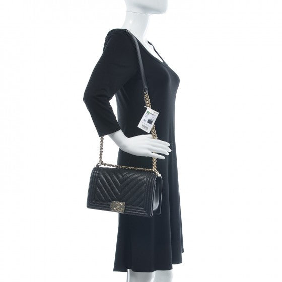 Caviar Chevron Quilted Medium Boy Flap Black