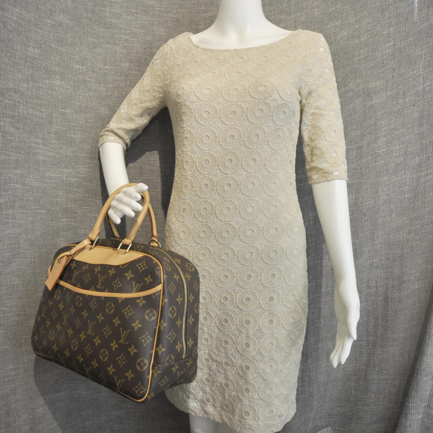 Louis Vuitton Monogram Deauville 2 of 9
