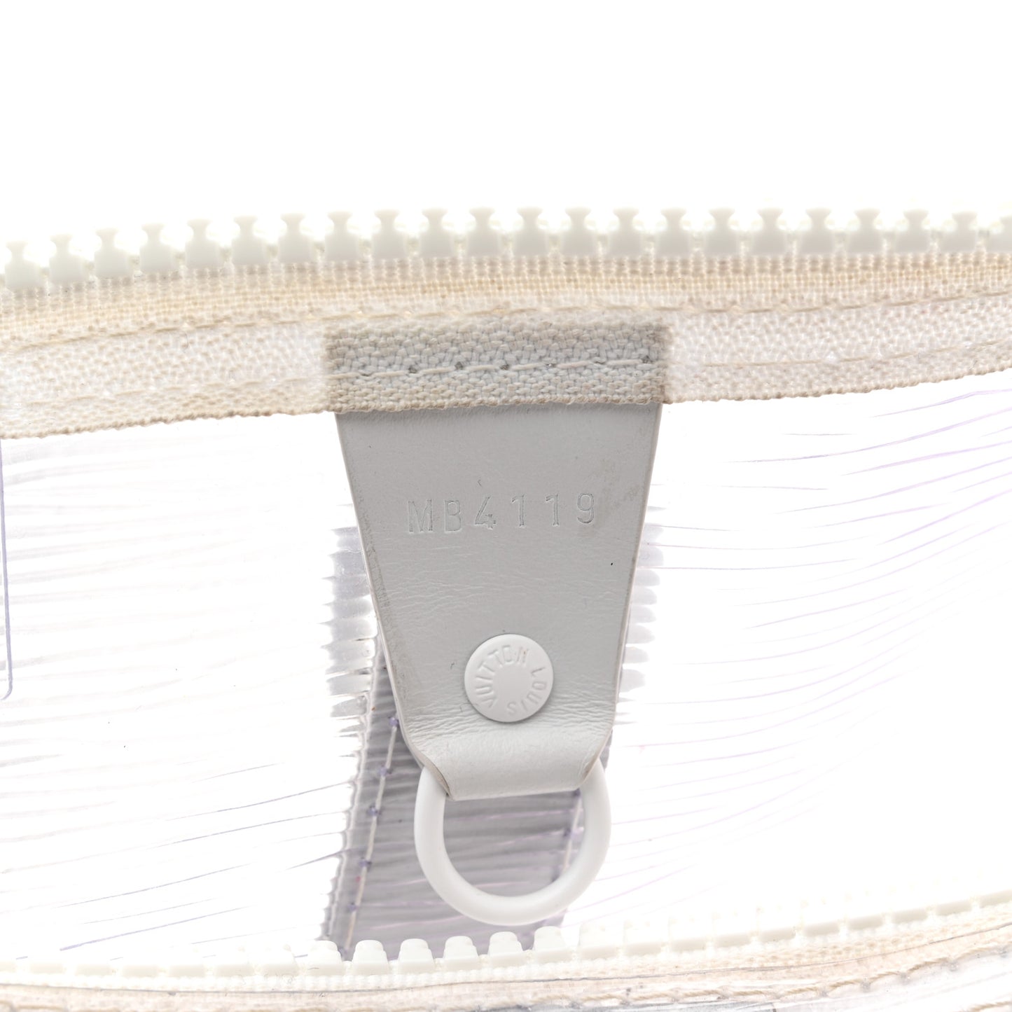 PVC Epi Embossed Wavy Keepall Bandouliere 50 White