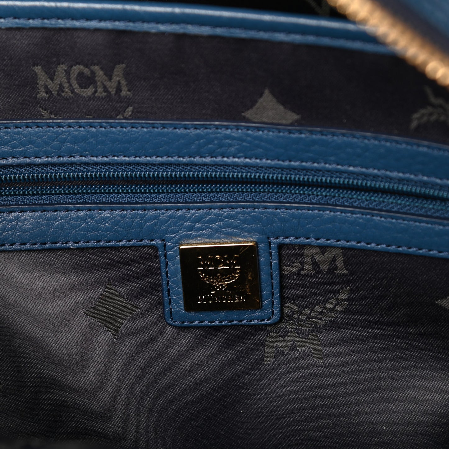 Visetos Studded Medium Stark M Backpack Blue
