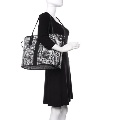 MCM Visetos Medium Liz Reversible Shopper Tote Black 2 of 15