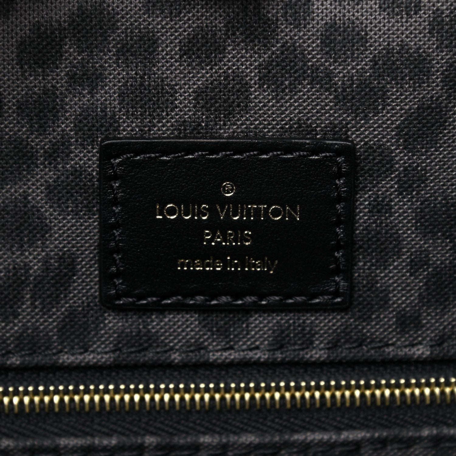 Louis Vuitton Monogram Giant Wild At Heart Onthego GM Black 6 of 9