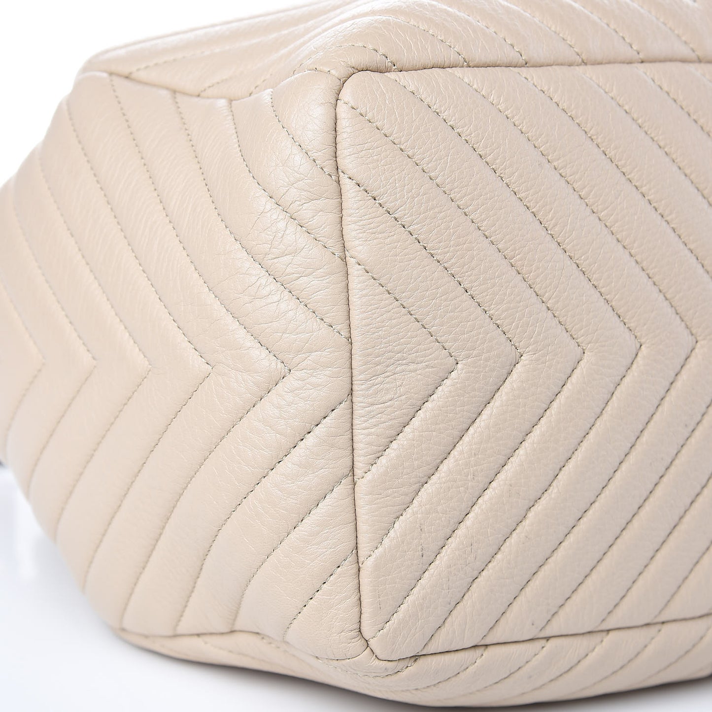 Deerskin Chevron Large CC Chain Bucket Drawstring Bag Beige