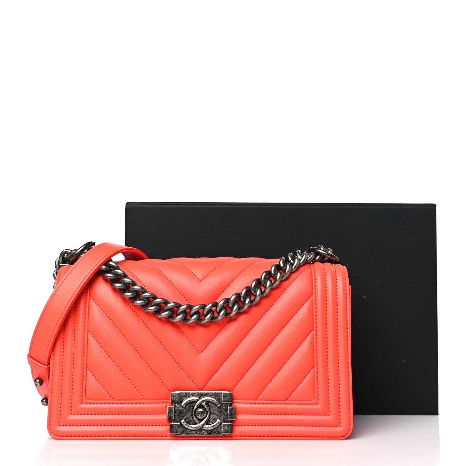 Chanel Calfskin Chevron Quilted Medium Boy Flap Coral 10 of 10