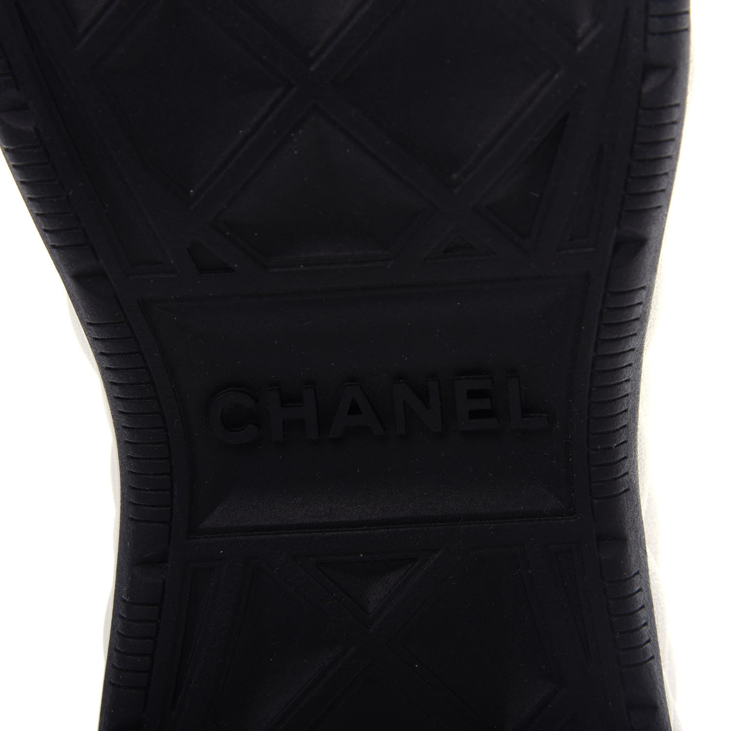 Chanel Velvet Calfskin Mixed Fibers CC Sneakers 37 Ivory Black 9 of 11