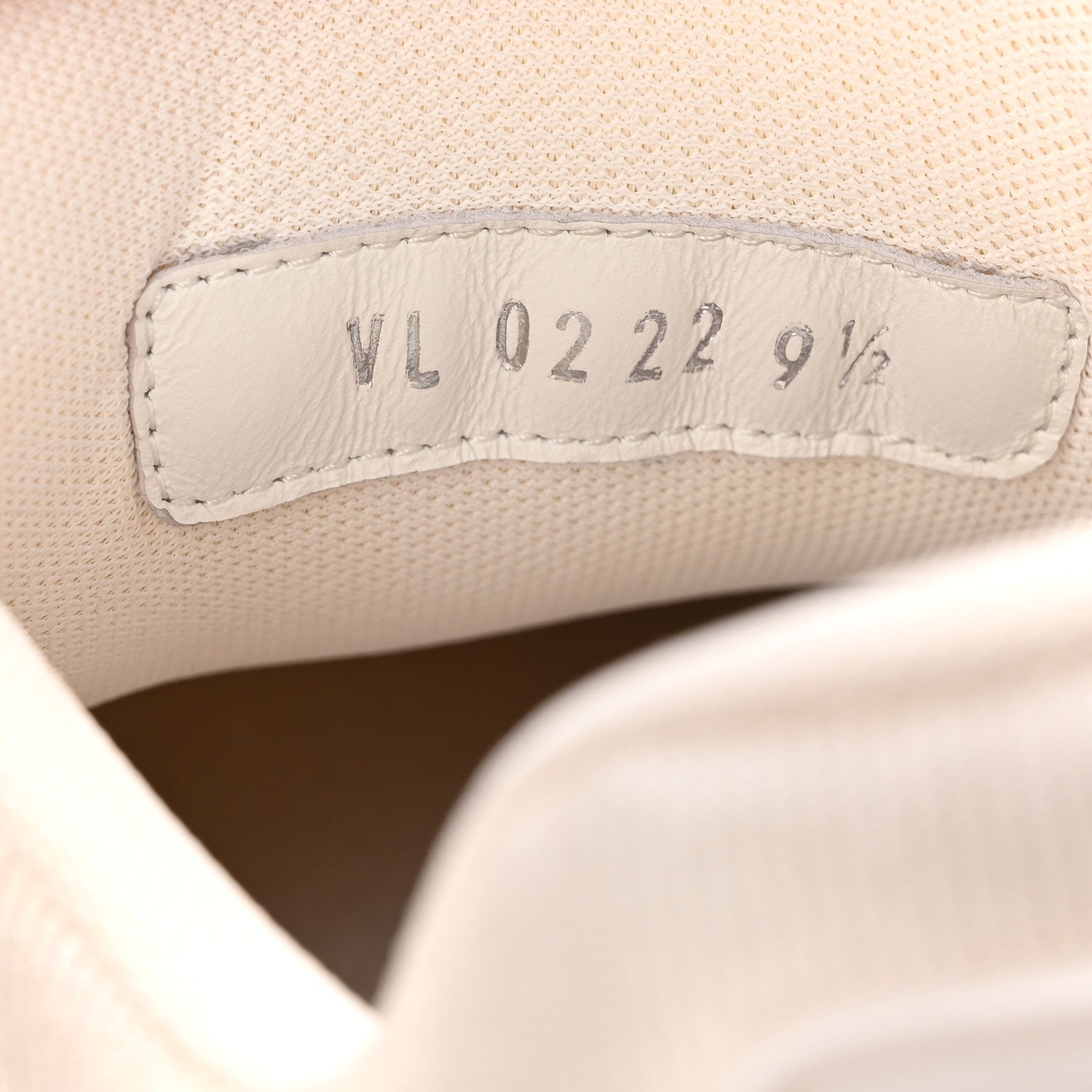 Louis Vuitton Calfskin Mens LV Trainer Sneakers 9.5 White 9 of 9
