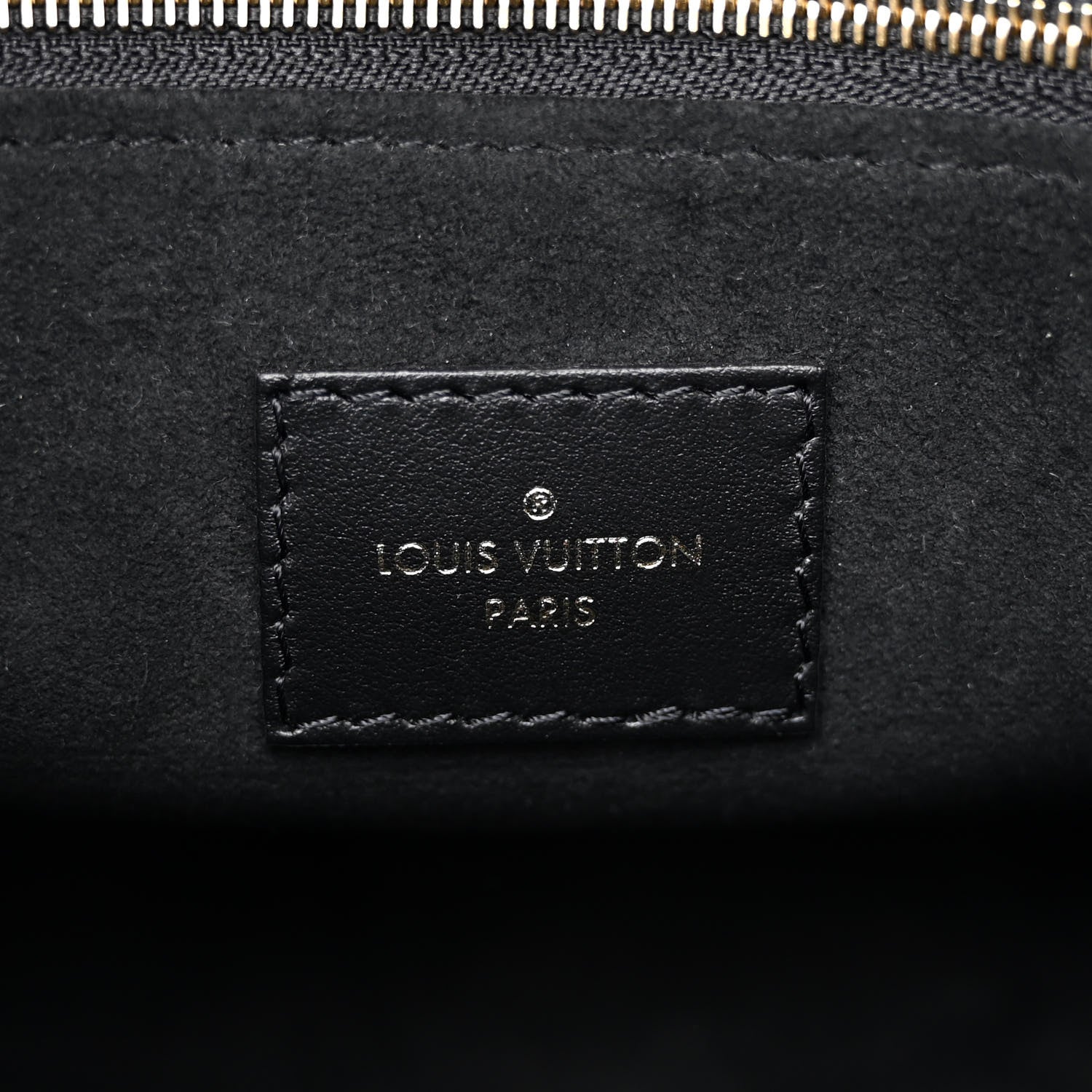 Louis Vuitton Empreinte Monogram Giant Onthego PM Black 6 of 9