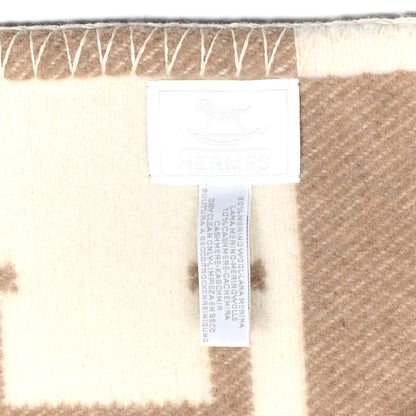 Hermes Wool Cashmere Avalon Baby Blanket Noisette Moyen White 3 of 3