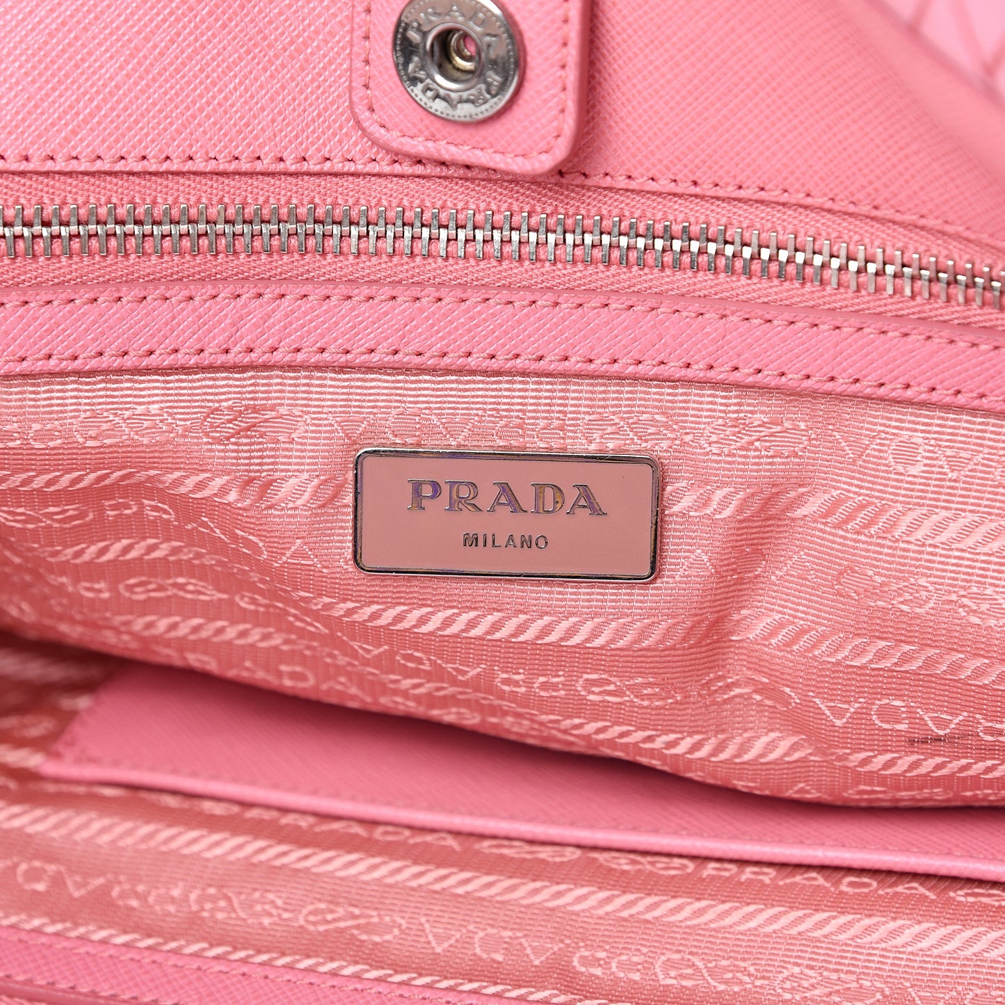 Nylon Tessuto Impuntu Quilted Shoulder Bag Pink