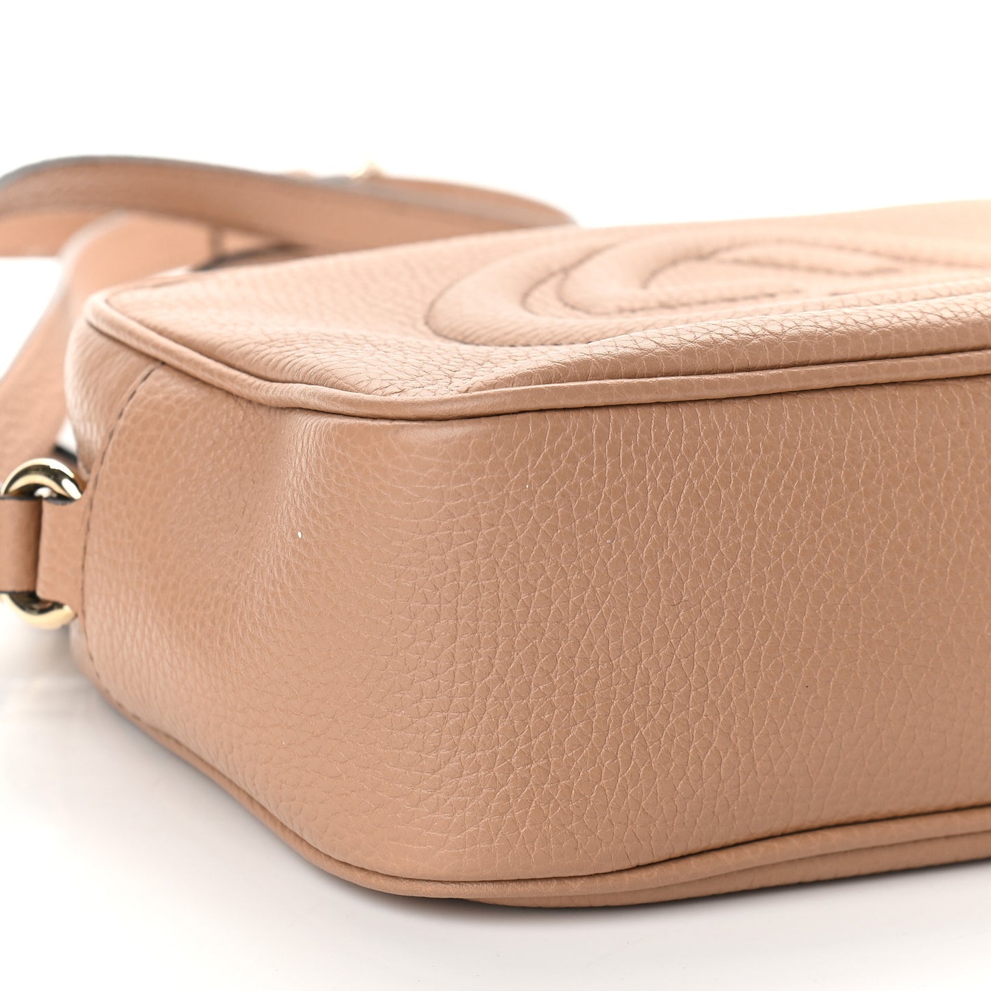 Pebbled Calfskin Small Soho Disco Bag Camelia