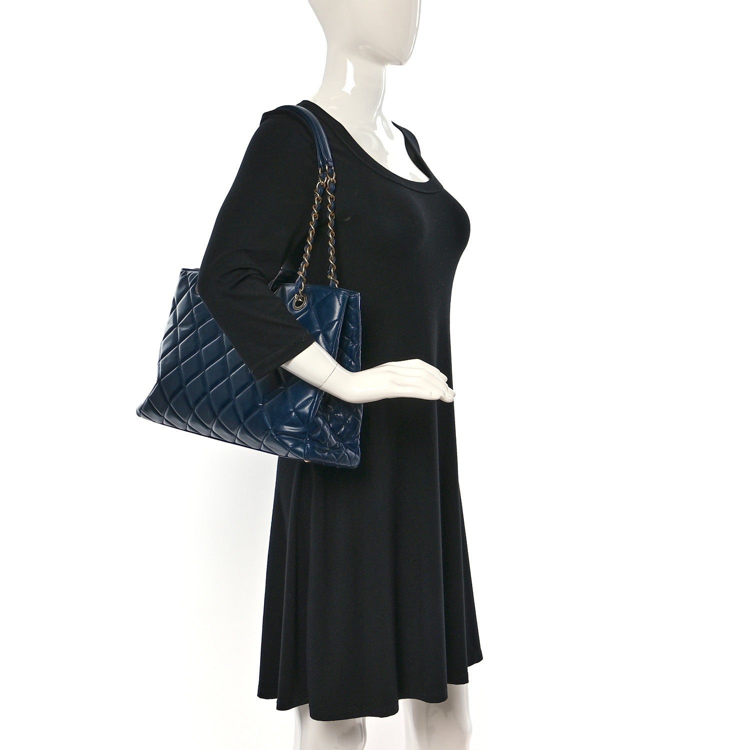 Chanel Glazed Calfskin Quilted Daily Walk Tote Navy 2 of 11