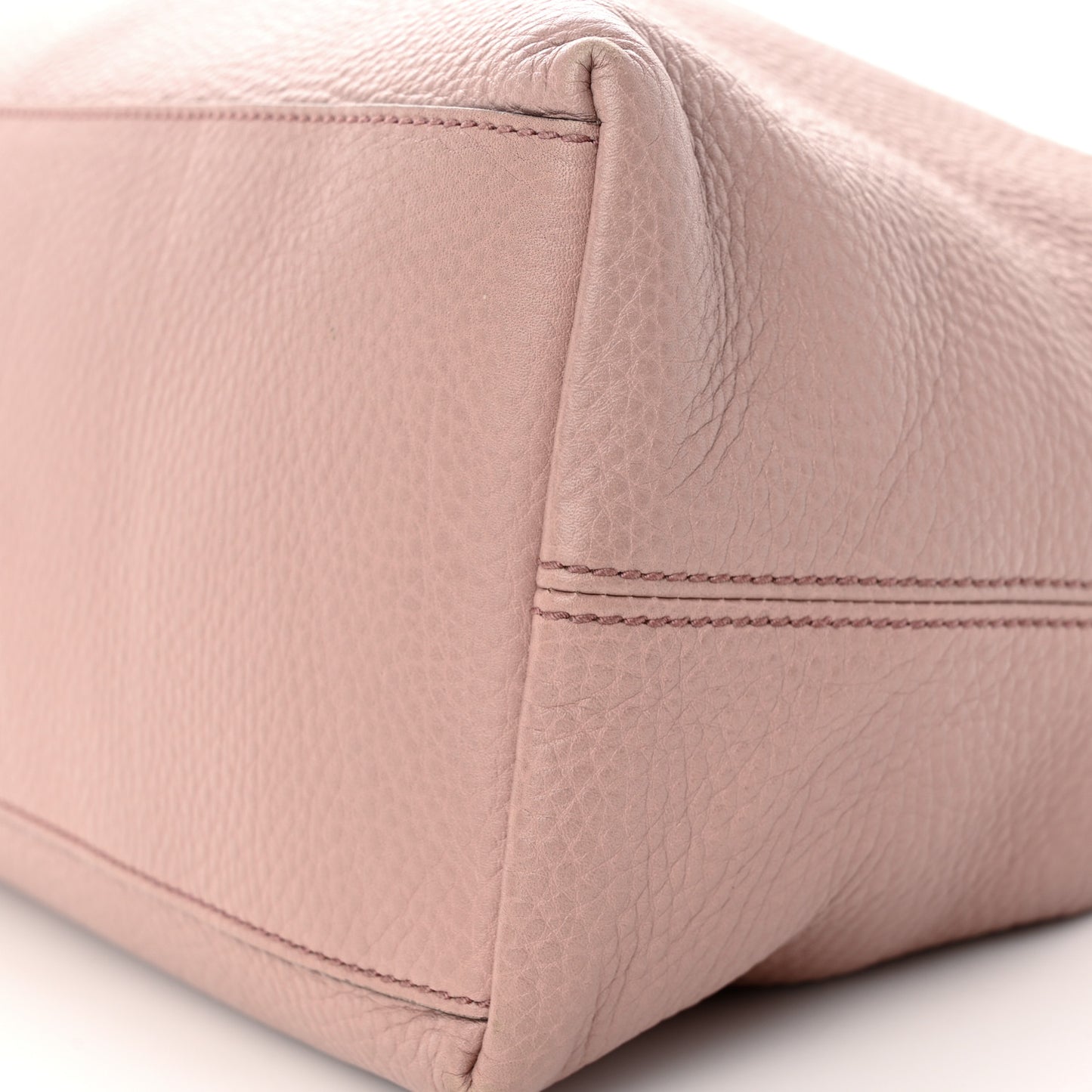 Pebbled Calfskin Medium Soho Chain Shoulder Bag Dark Cipria