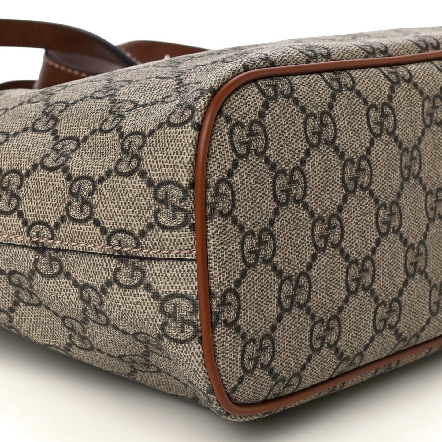 Soft GG Supreme Monogram Small Crossbody Tote Beige Cuir