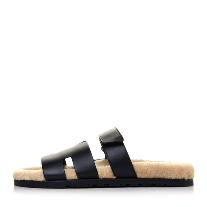 Hermes Veau Indios Woolskin Mens Chypre Sandals 45 Black Ecru 1 of 8