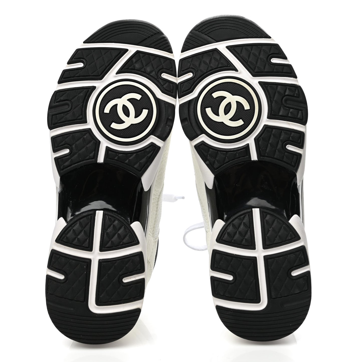 Mesh Suede Calfskin Grained Calfskin Womens CC Sneakers 40 White Black