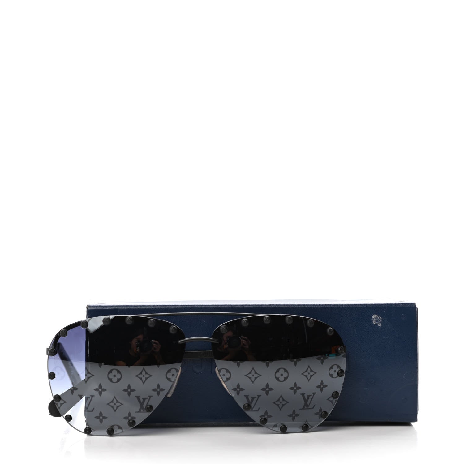 Louis Vuitton Metal Monogram The Party Aviator Sunglasses Z0973U Black 5 of 5