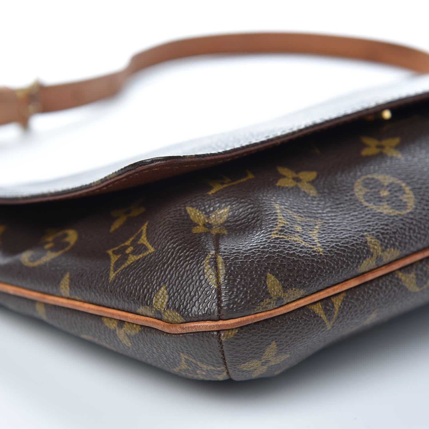 Louis Vuitton Monogram Musette Tango 8 of 13