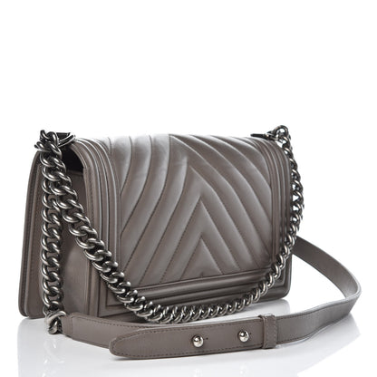 Chanel Calfskin Chevron Quilted Medium Boy Flap Grey 3 of 15