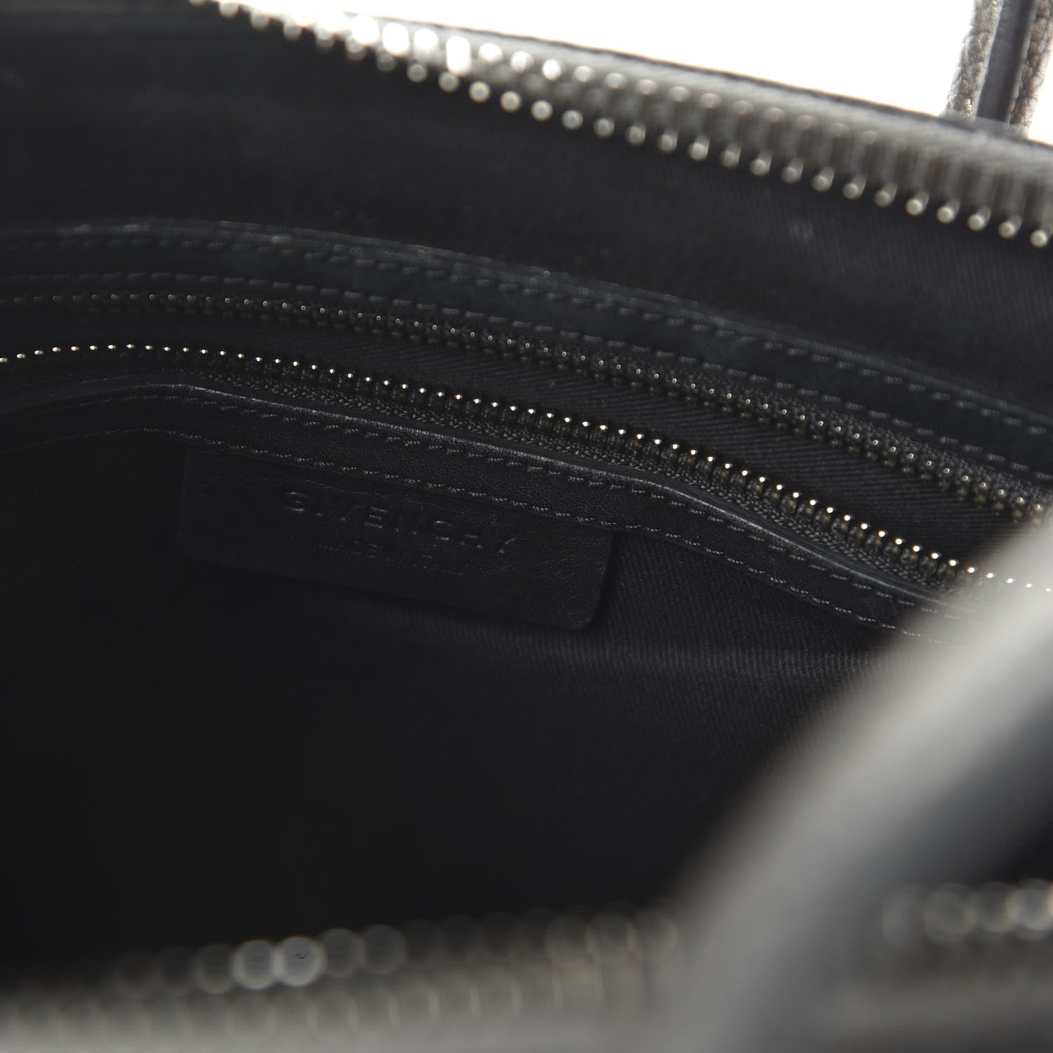 Givenchy Metallic Sugar Goatskin Medium Antigona Gunmetal 9 of 11