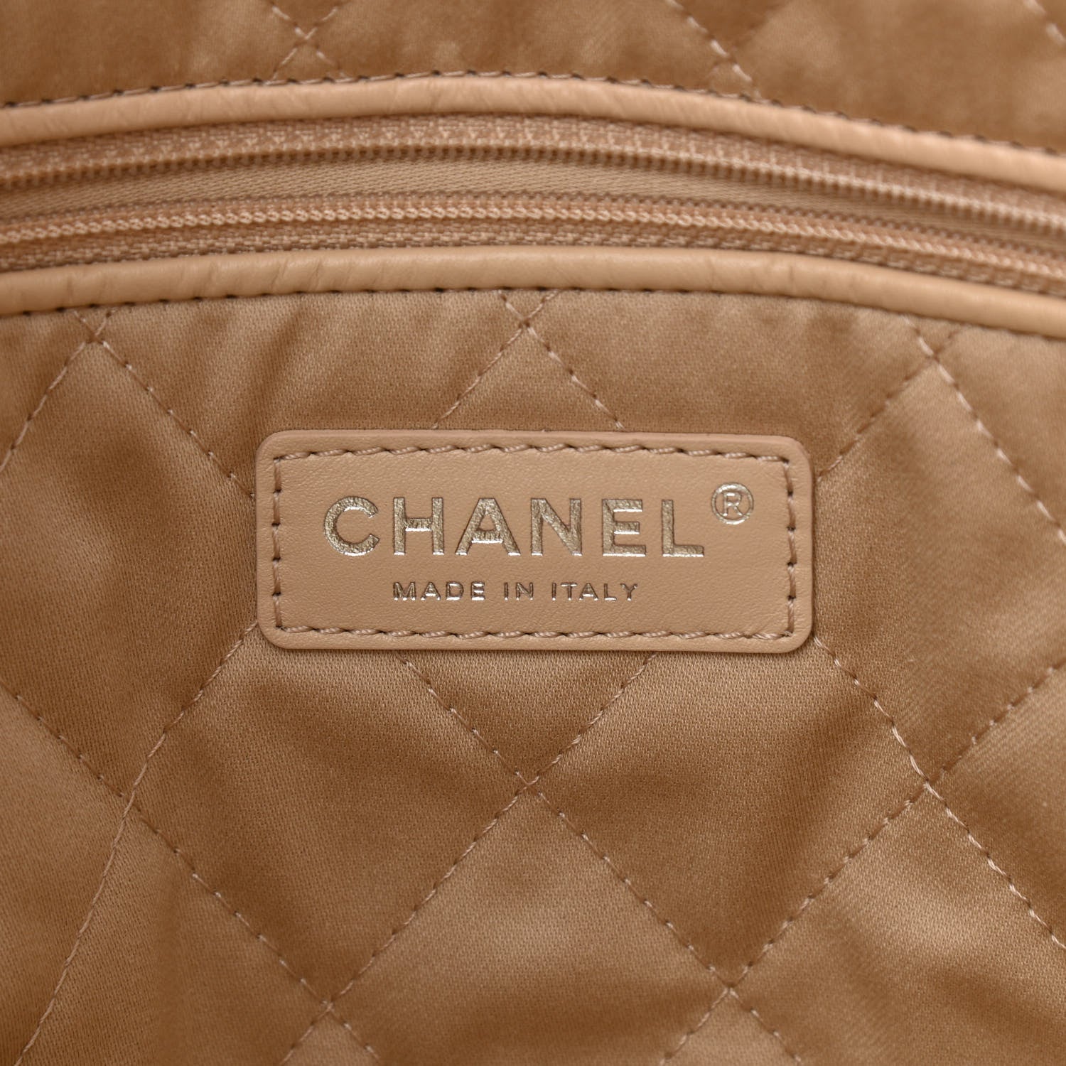 Chanel Shiny Calfskin Quilted Small Chanel 22 White 7 of 11