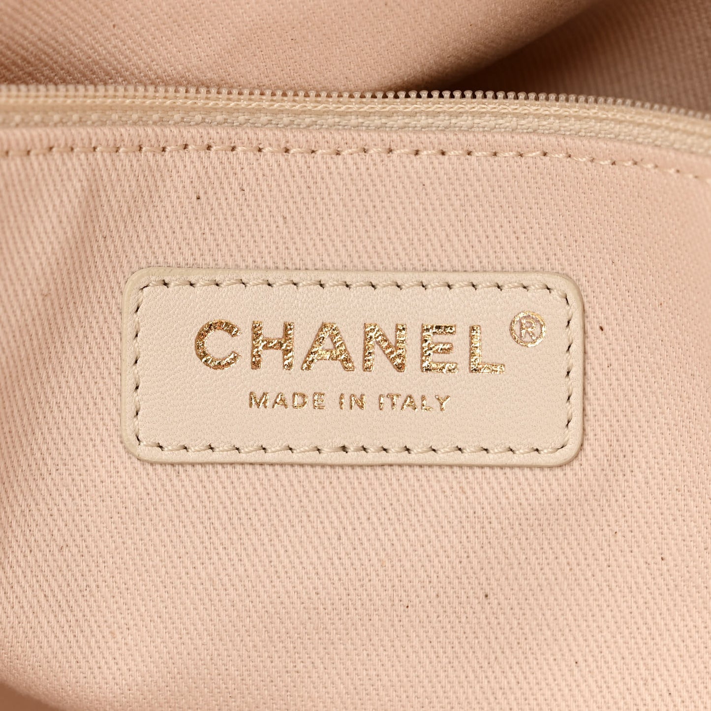 Lurex Boucle Small Deauville Tote Ivory