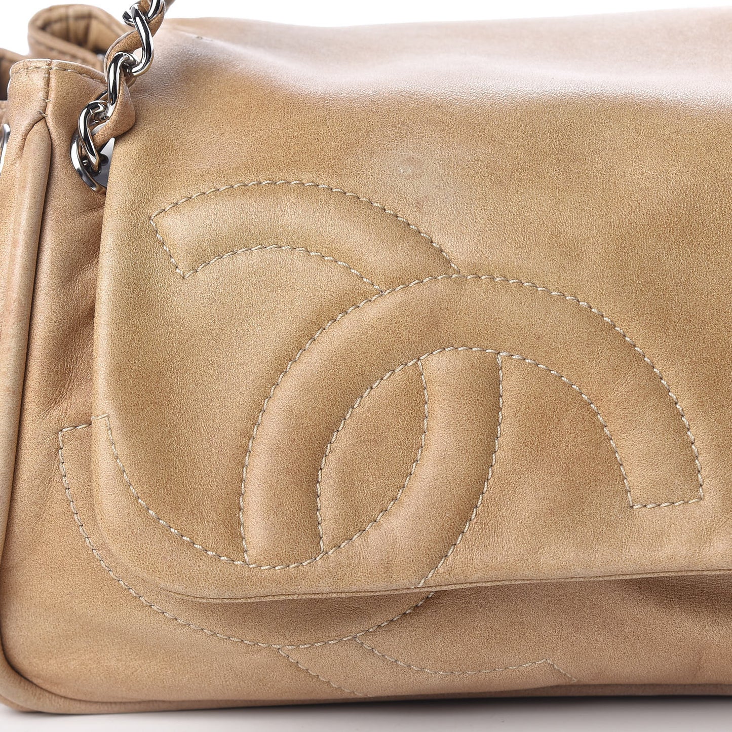 Calfskin Diagonal Ligne Flap Beige