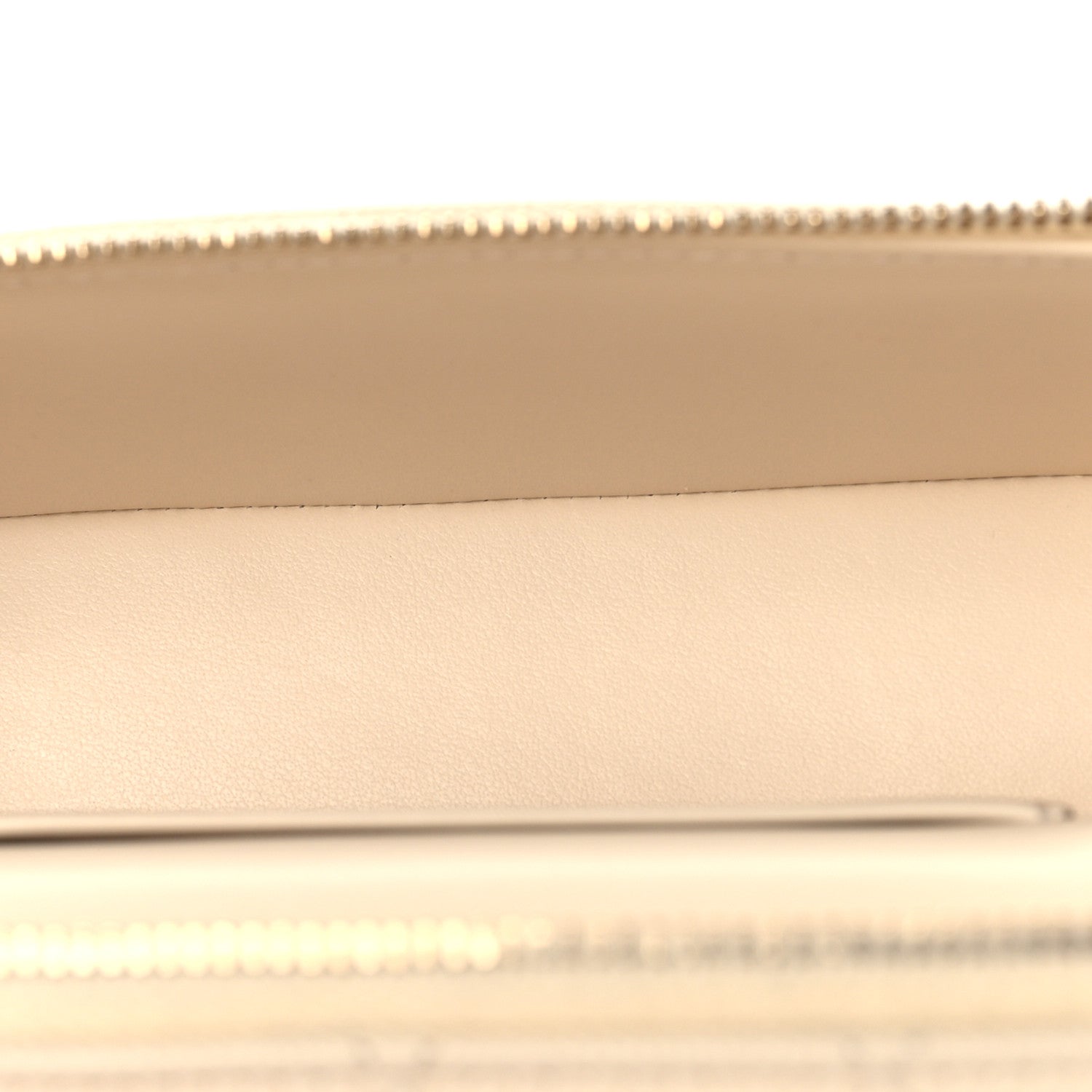 Chanel Caviar Quilted Trendy Handle Slim Vanity Ecru 5 of 10